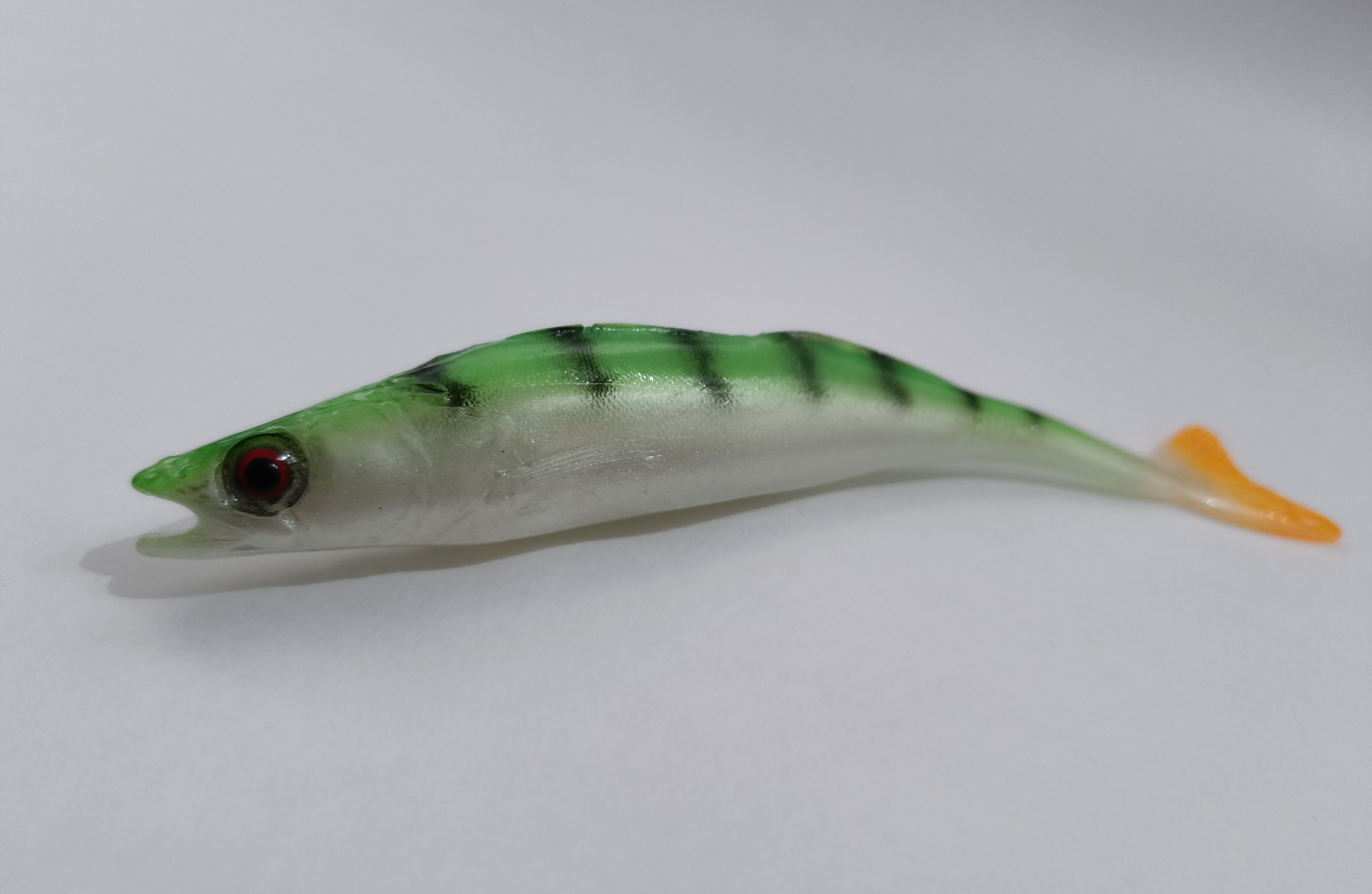

Sewro Custom Sandacz Fluo 19cm naturalny ogon