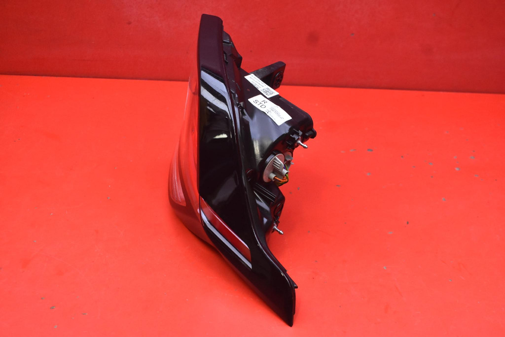 light right rear part rear LED 92402R2000 KIA SPORTAGE 5 V 21-25