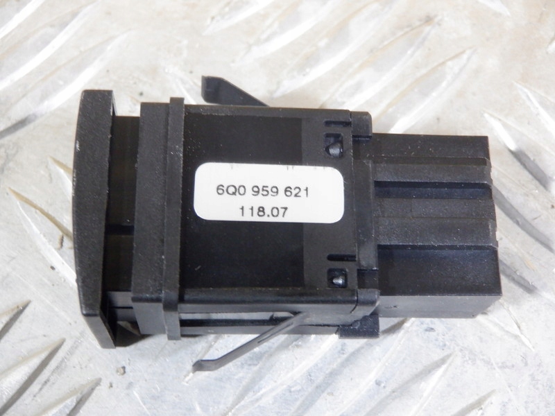 switch of the heating windows VW POLO 9N 6Q0 959