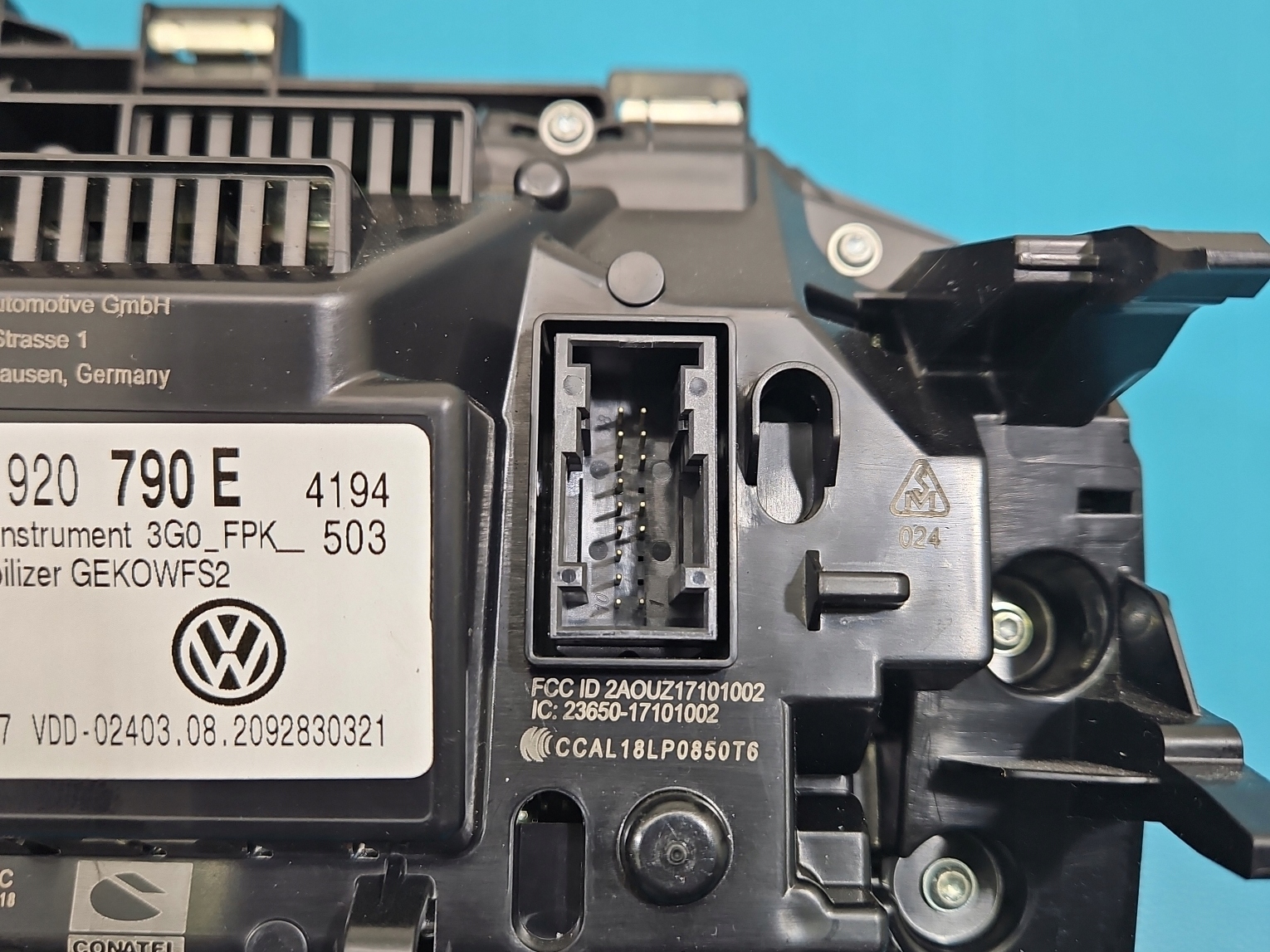 спидометр vw Tiguan II 16- 3G0920790E 1.5 европа