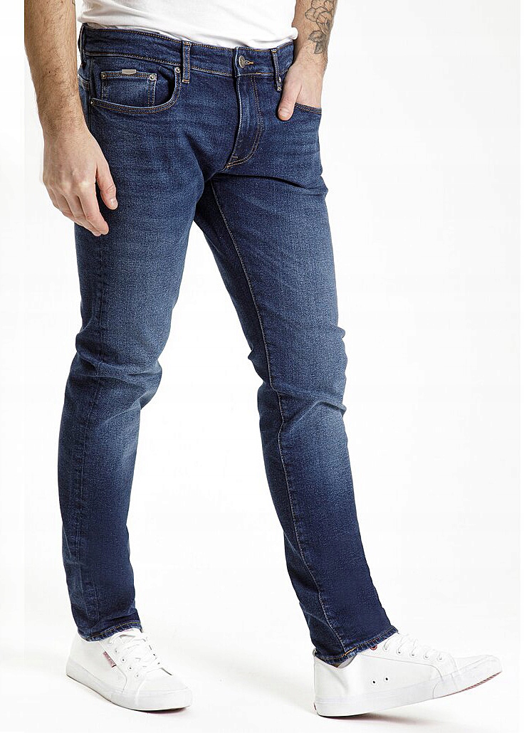 Cross Jeans 939 Tapered Blue (141)