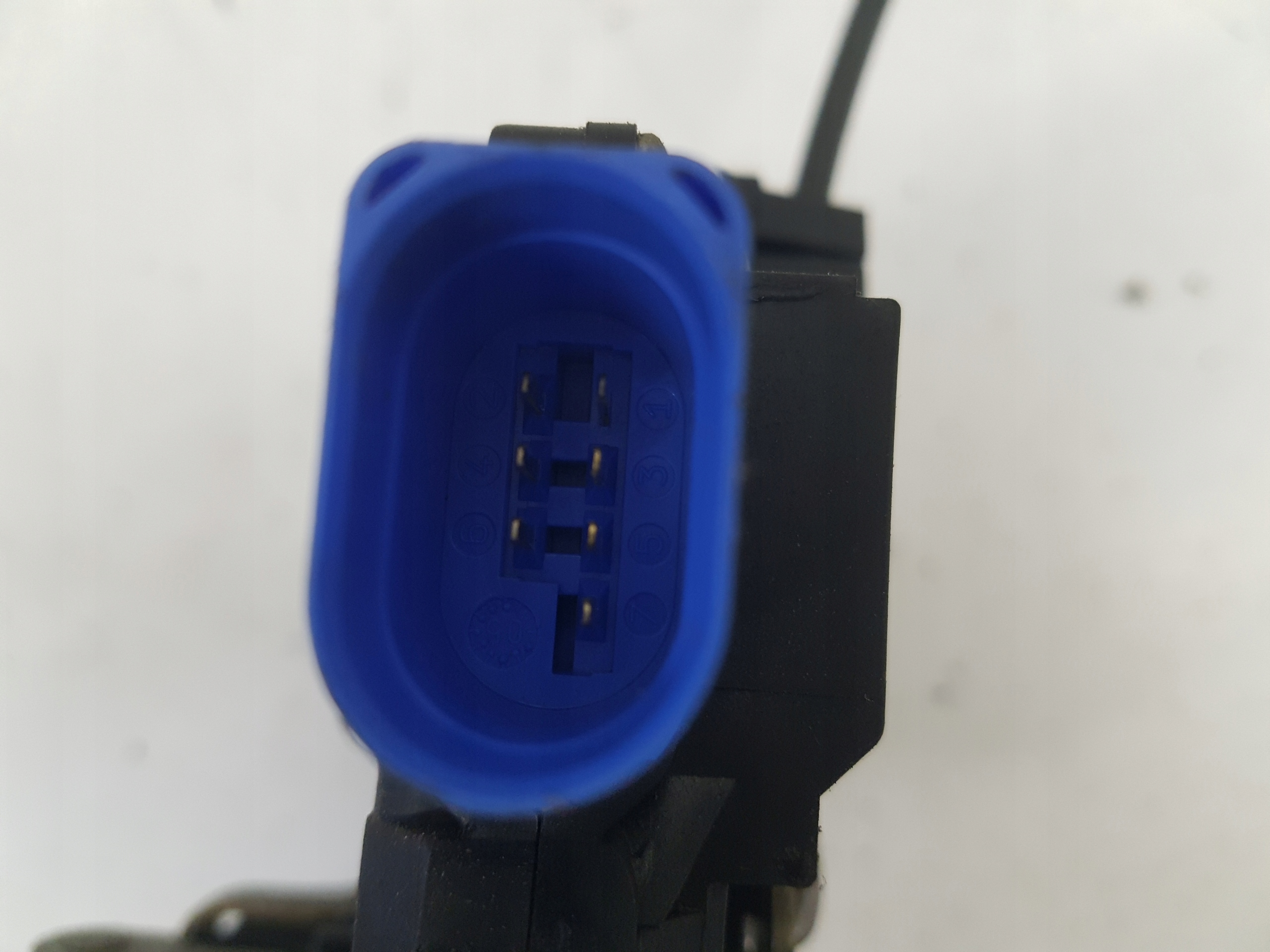 lock door right rear part rear SKODA OCTAVIA 2 7 PIN