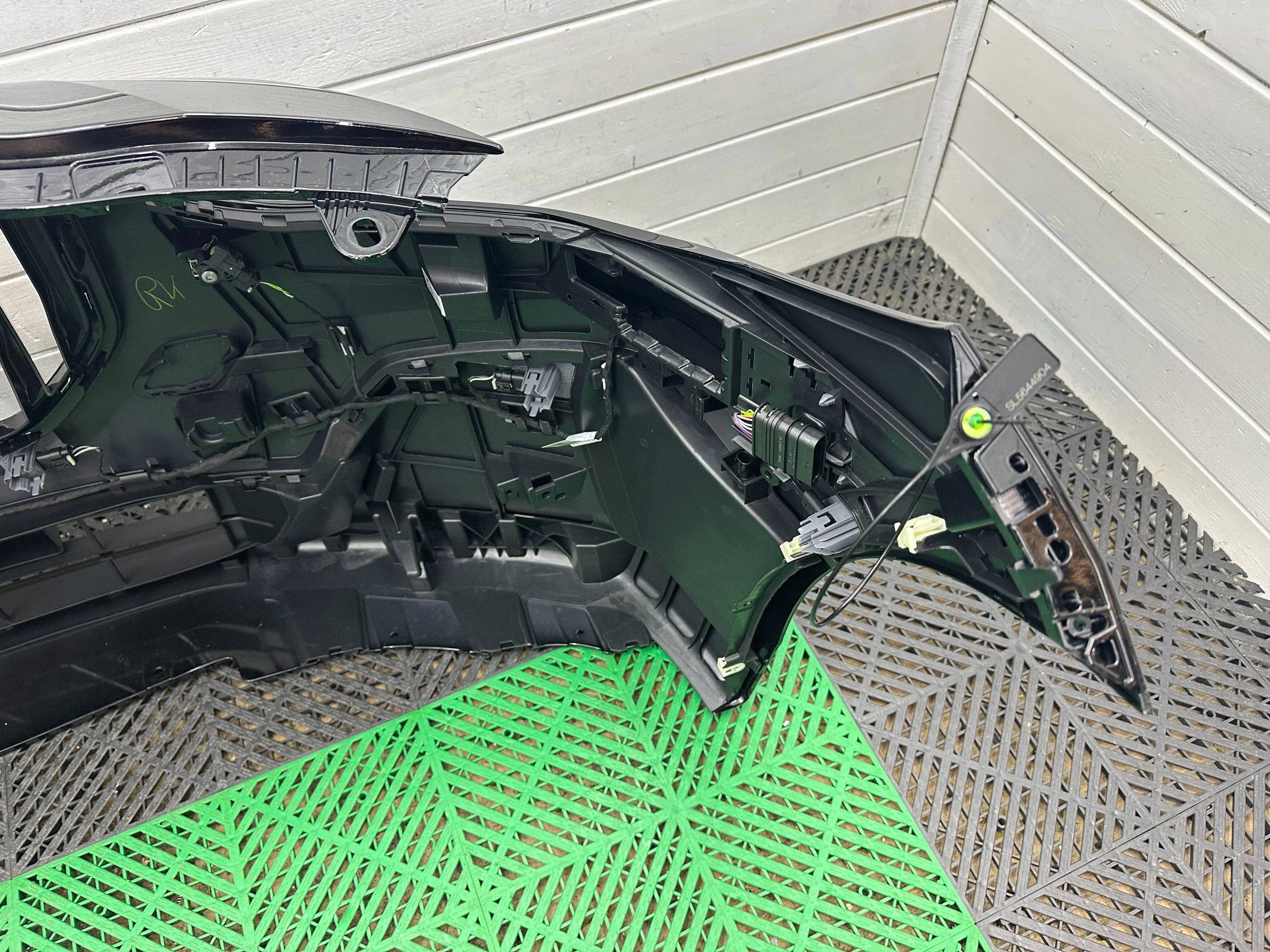 front bumper front BMW 2 Active Tourer U06 complete