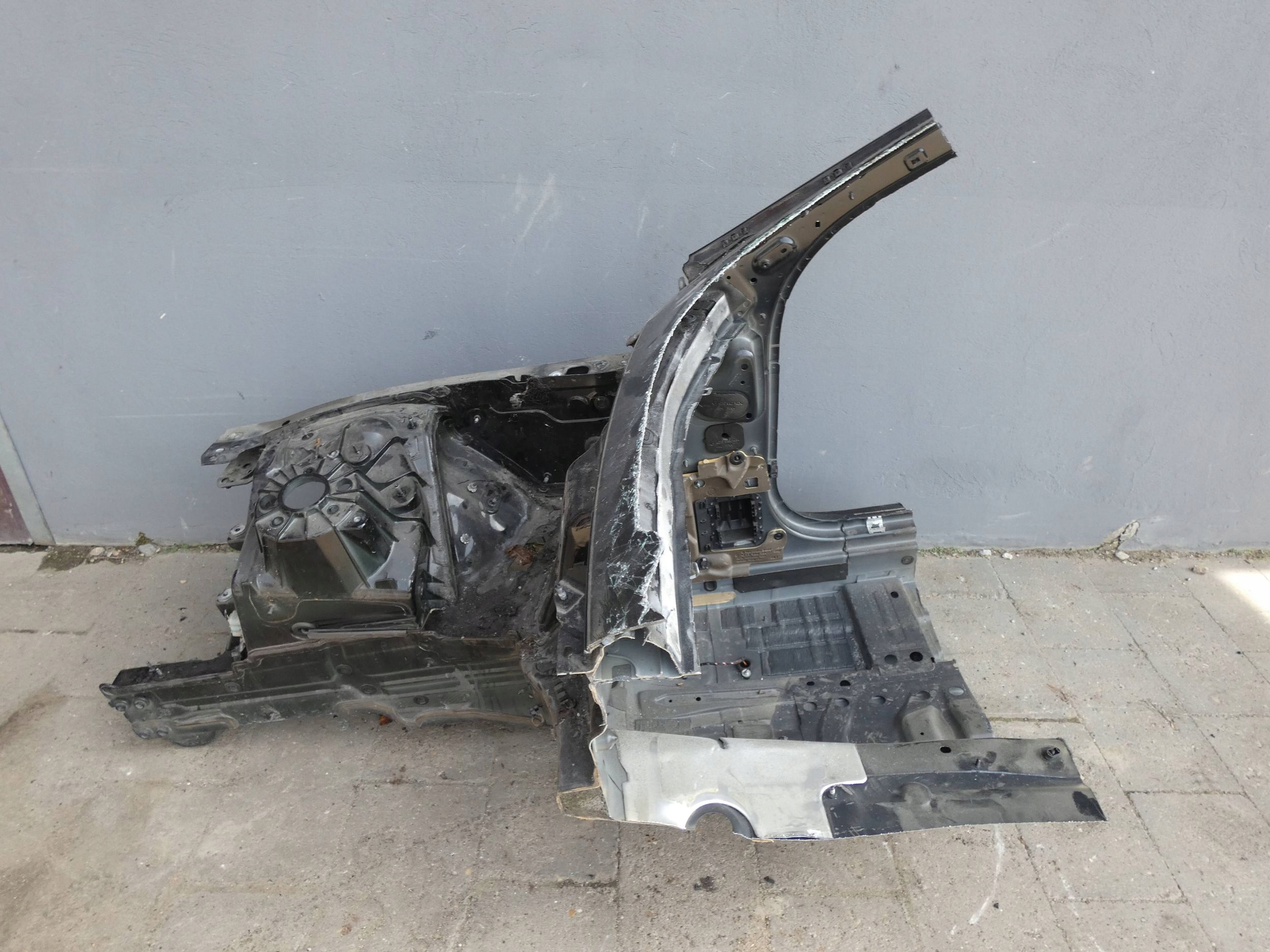 MERCEDES E KLASA W213 quarter quarter right front front right