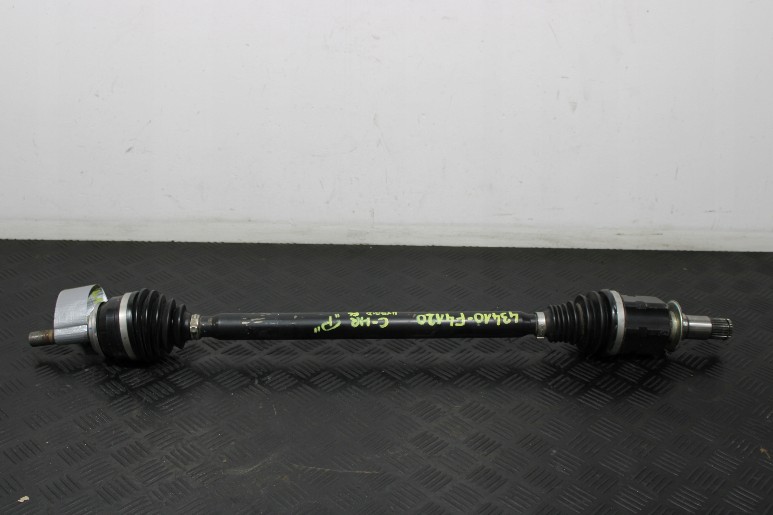 semi-axis semi-axis right TOYOTA CHR LIFT 2,0 HYBRID