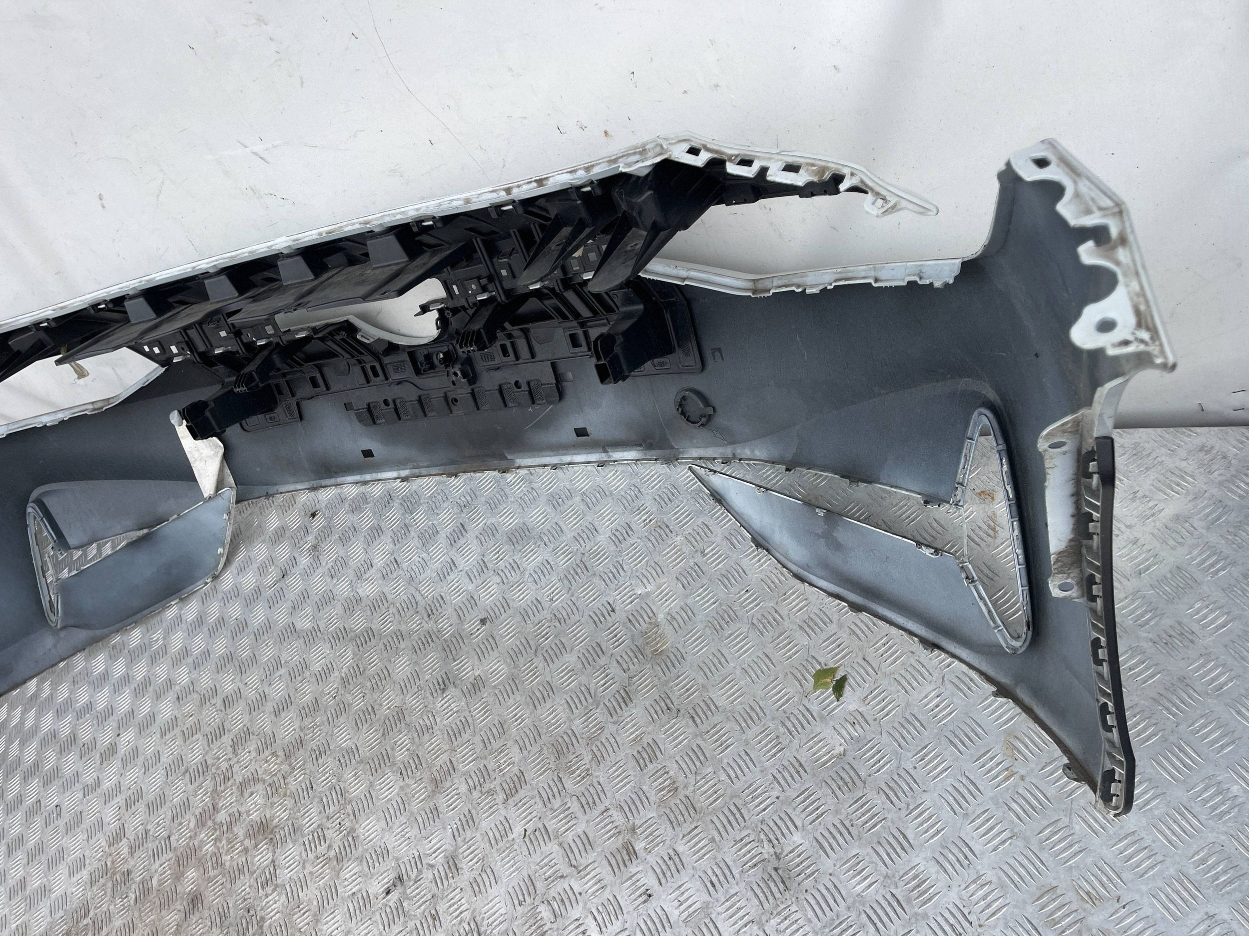 front bumper front VOLKSWAGEN ID.7 14A807221D