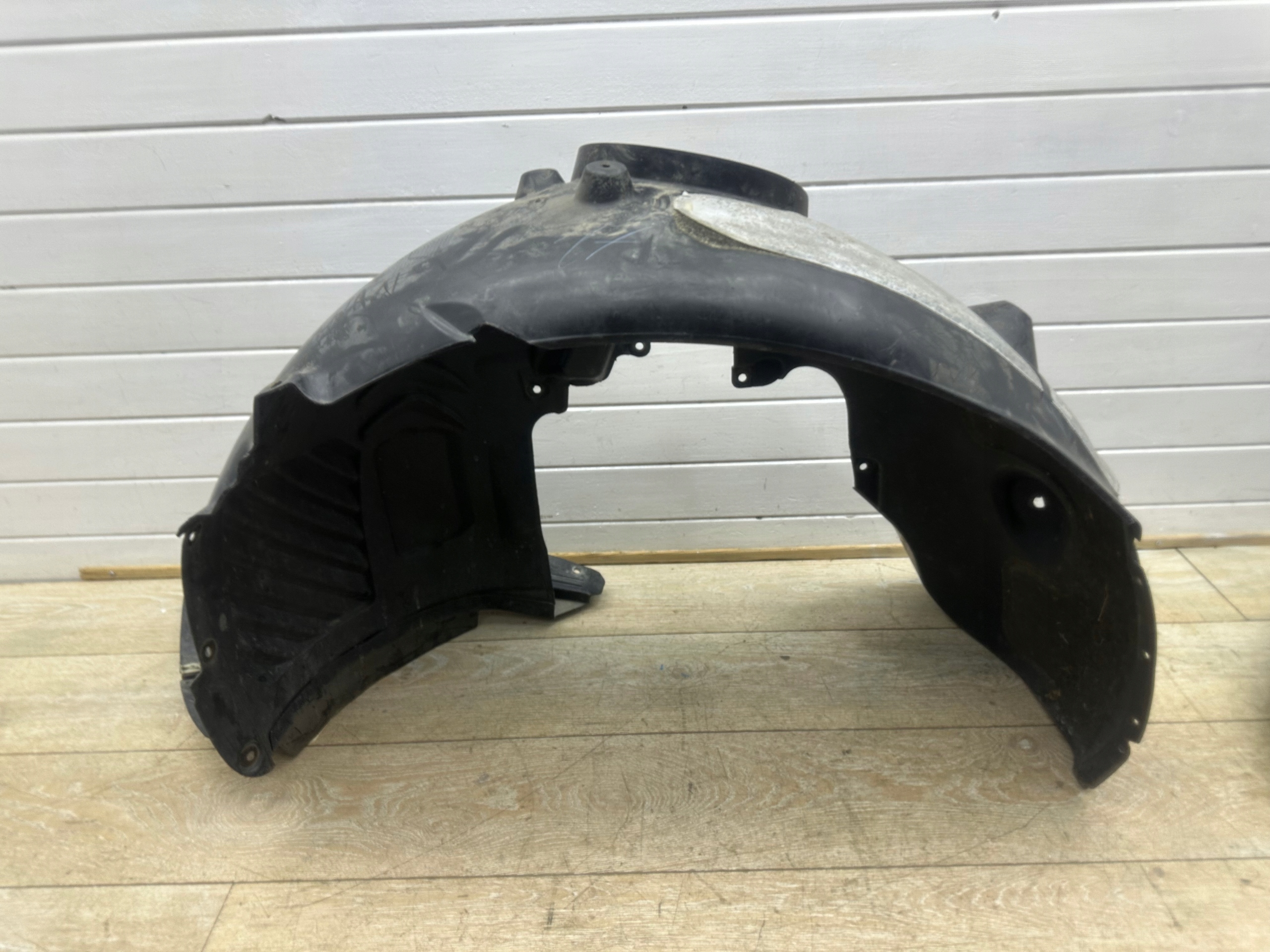 BMW 2 F45 F46 mudguard left front 7290791 original