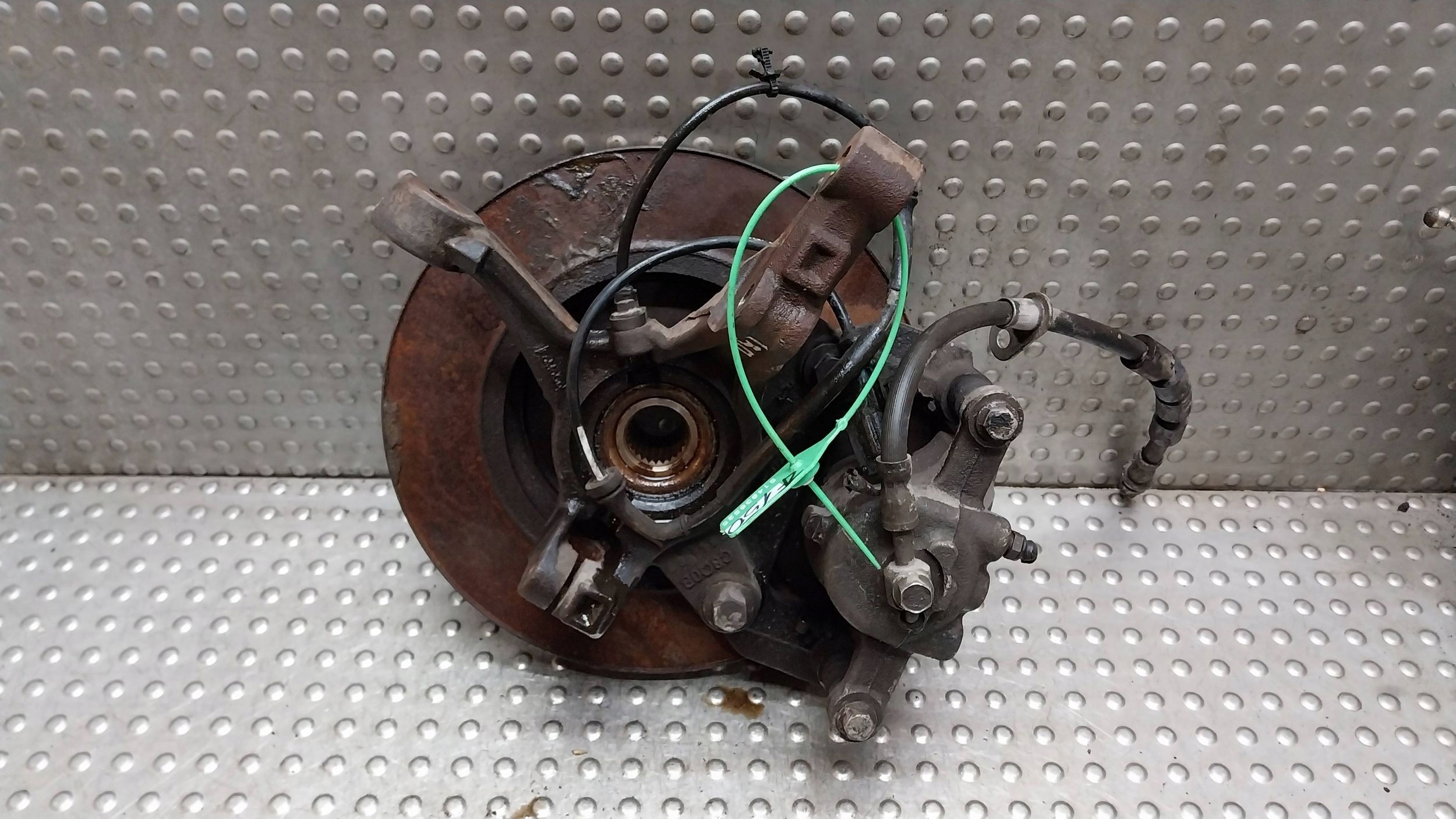 swing left front 8V51-3K171-AF/BE FORD FIESTA MK6 MK7