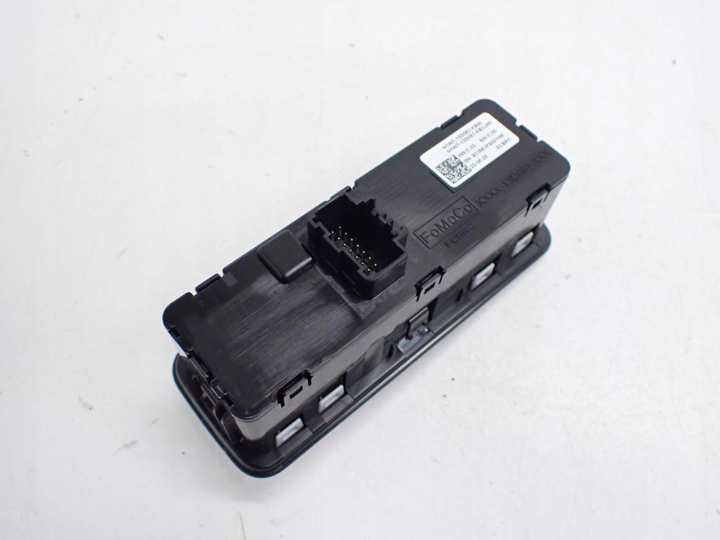 панель переключатель света N1WT-13D061-KBW FORD RANGER V VI 23R