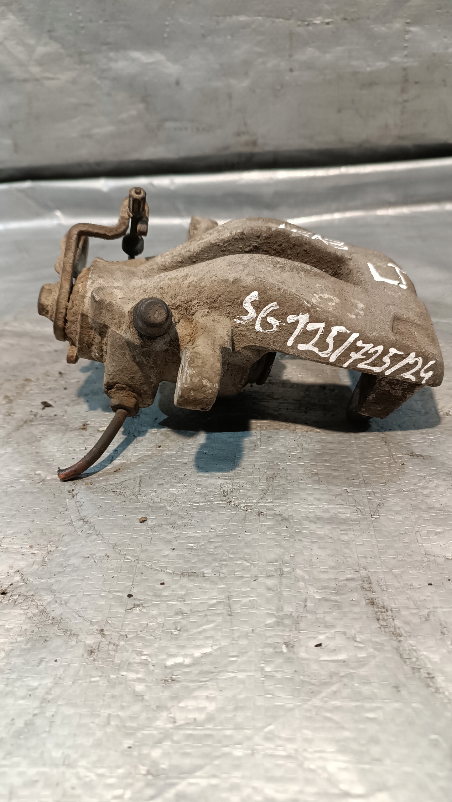 caliper brake CITROEN C4 1.6 HDI left rear part