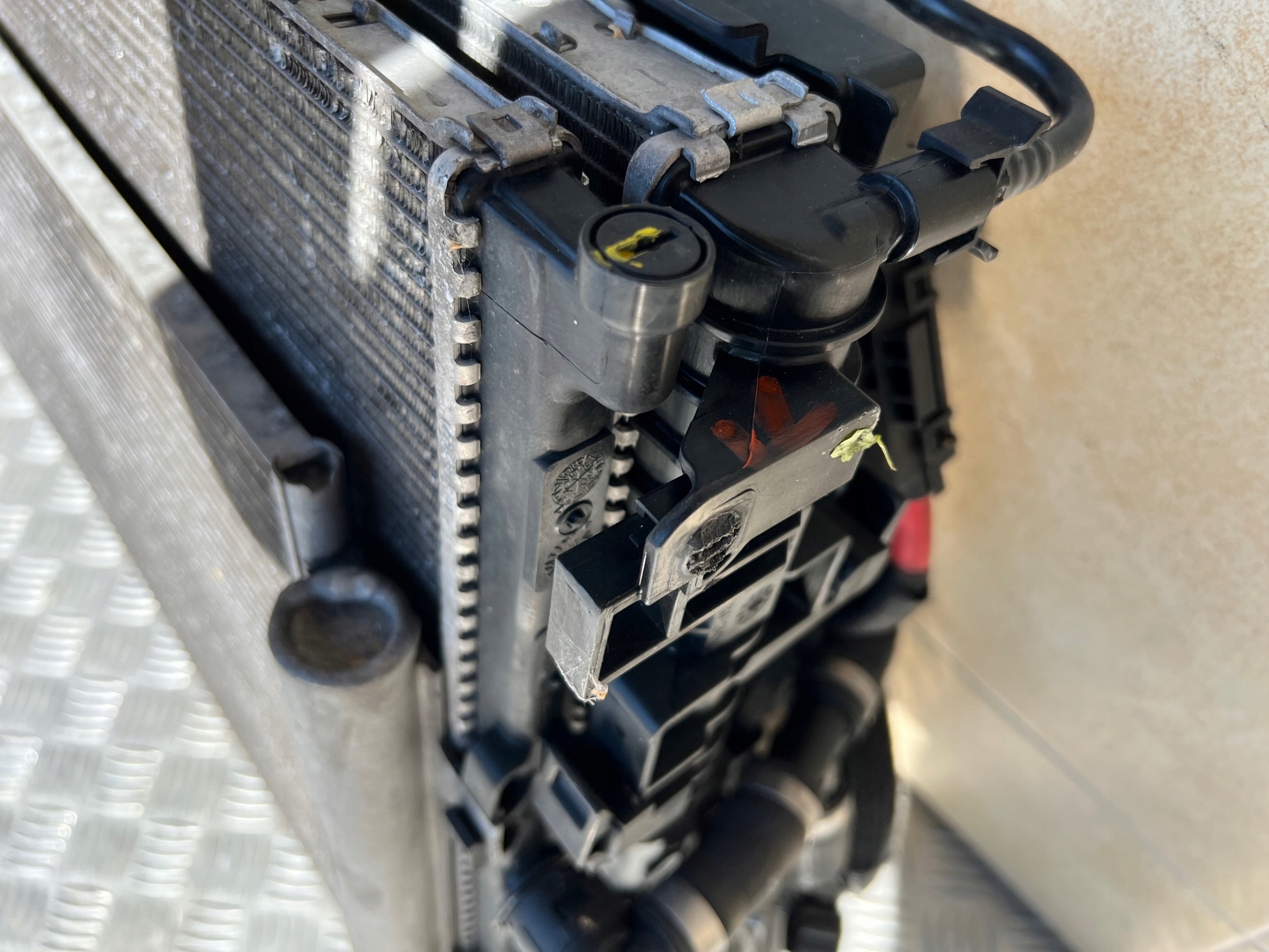 CHŁODNICE RENAULT ESPACE V 2017 ROK Typ samochodu 4x4/SUV Samochody osobowe