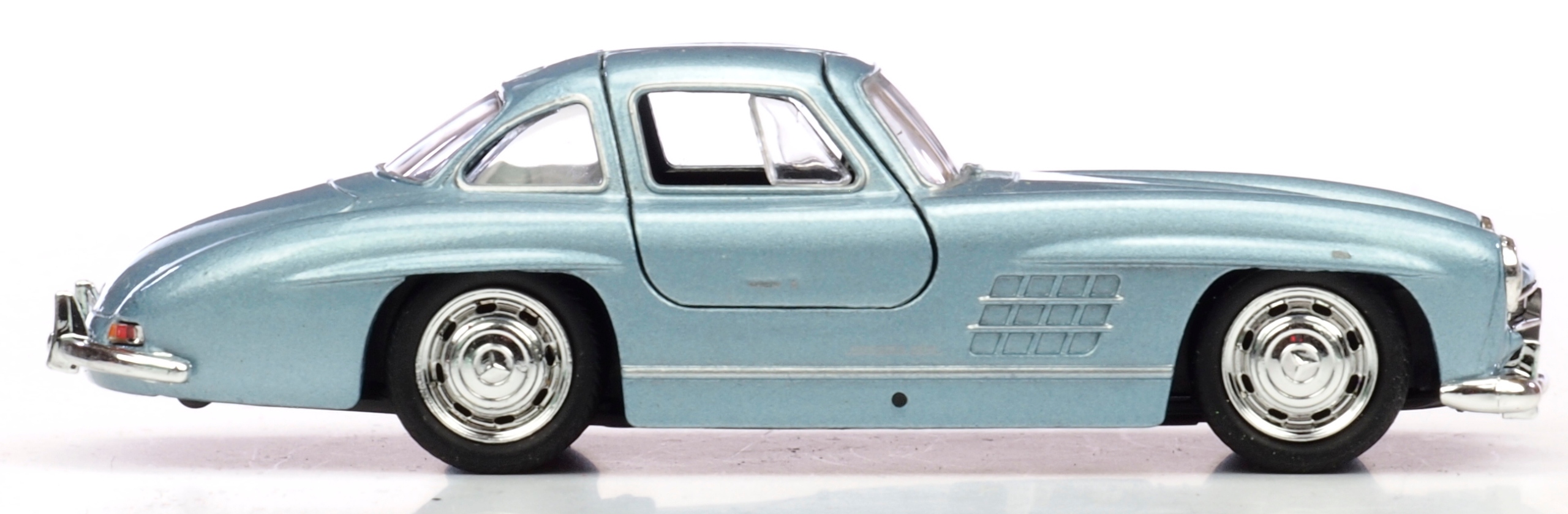 WELLY METALOWE AUTO SAMOCHÓD MERCEDES BENZ 300 SL Model MERCEDES-BENZ 300SL