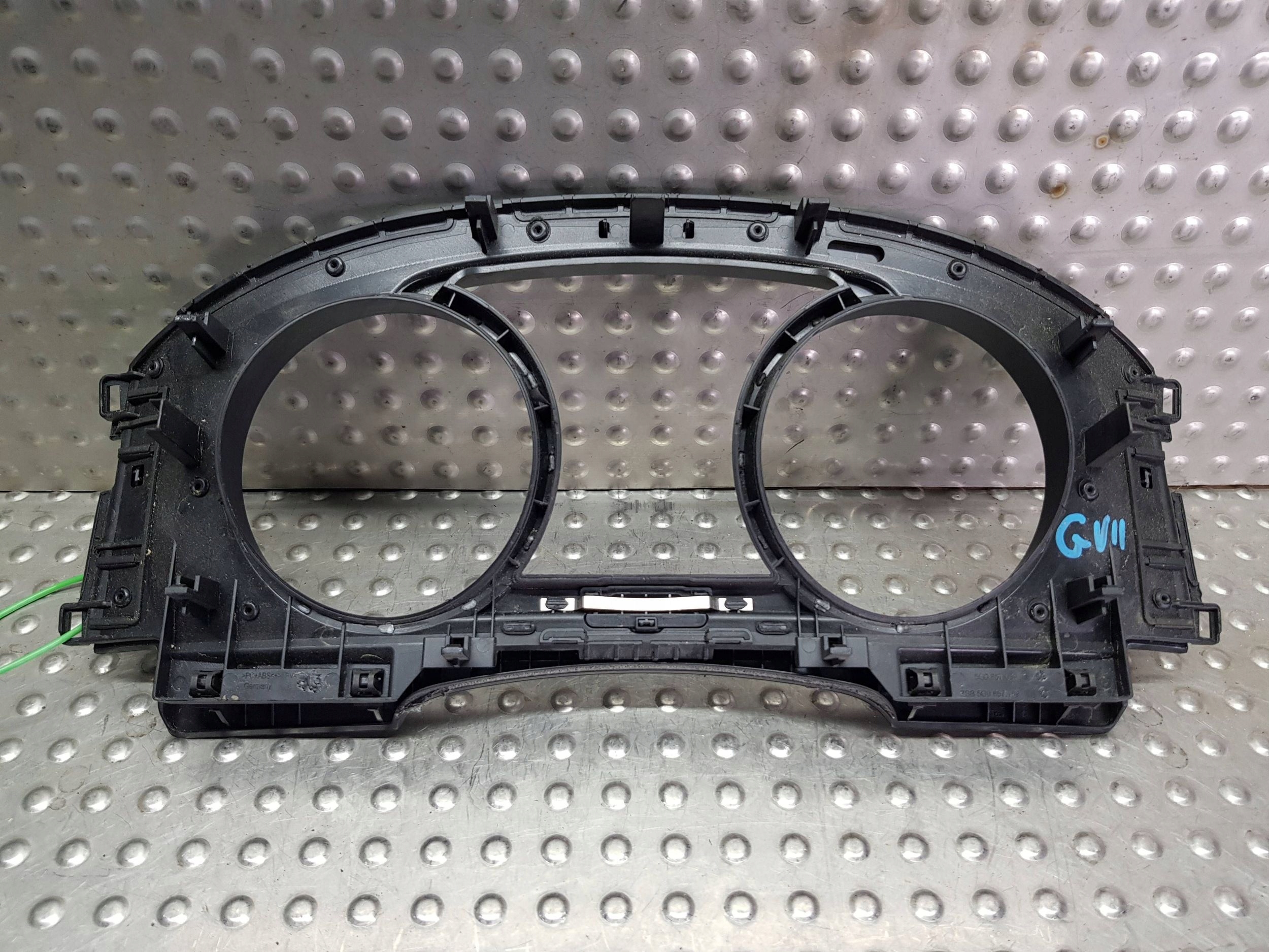 kryt obal rám budíků originál 5G0857059 VW GOLF VII