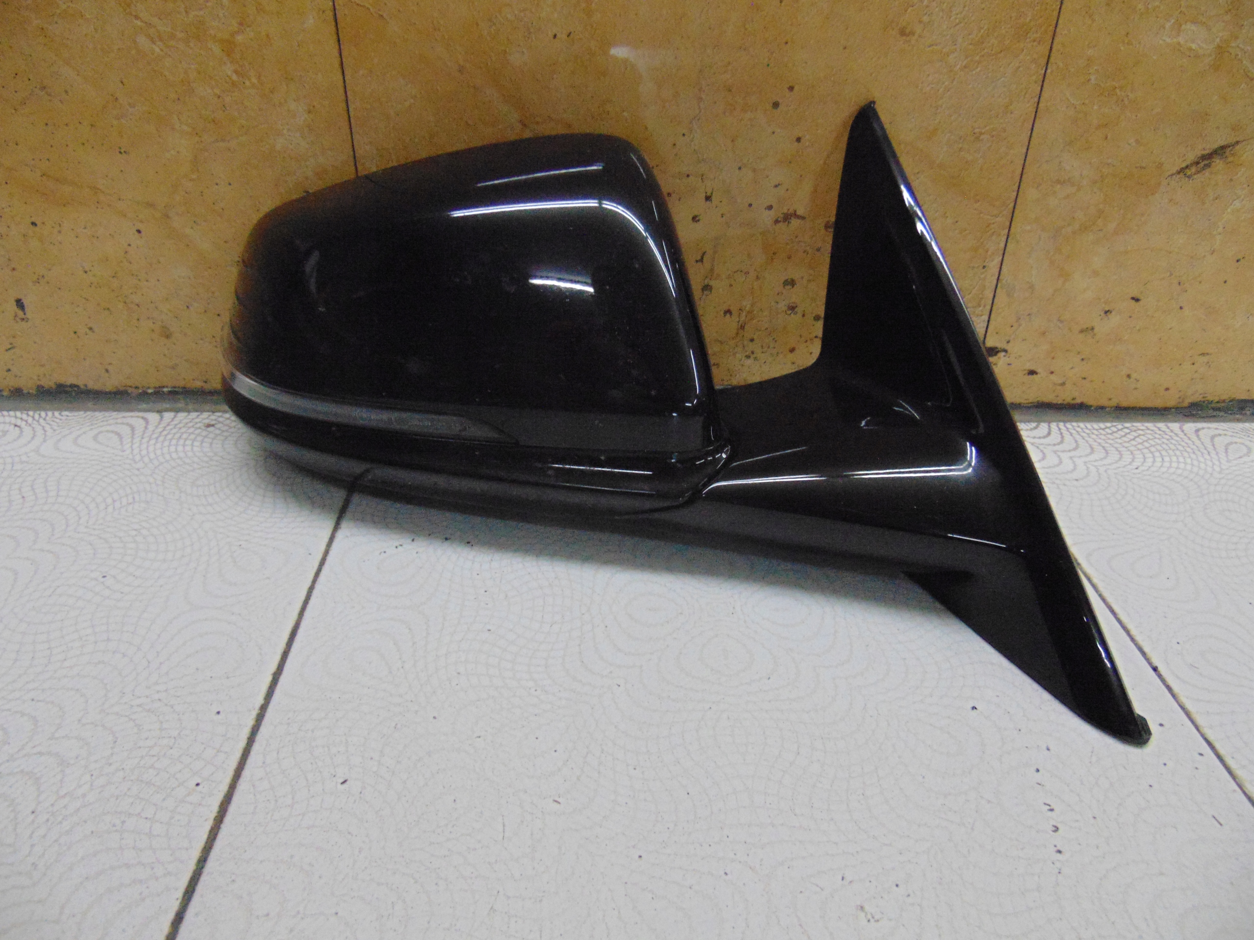LUSTERKO PRAWE BMW 2 F44 5PIN