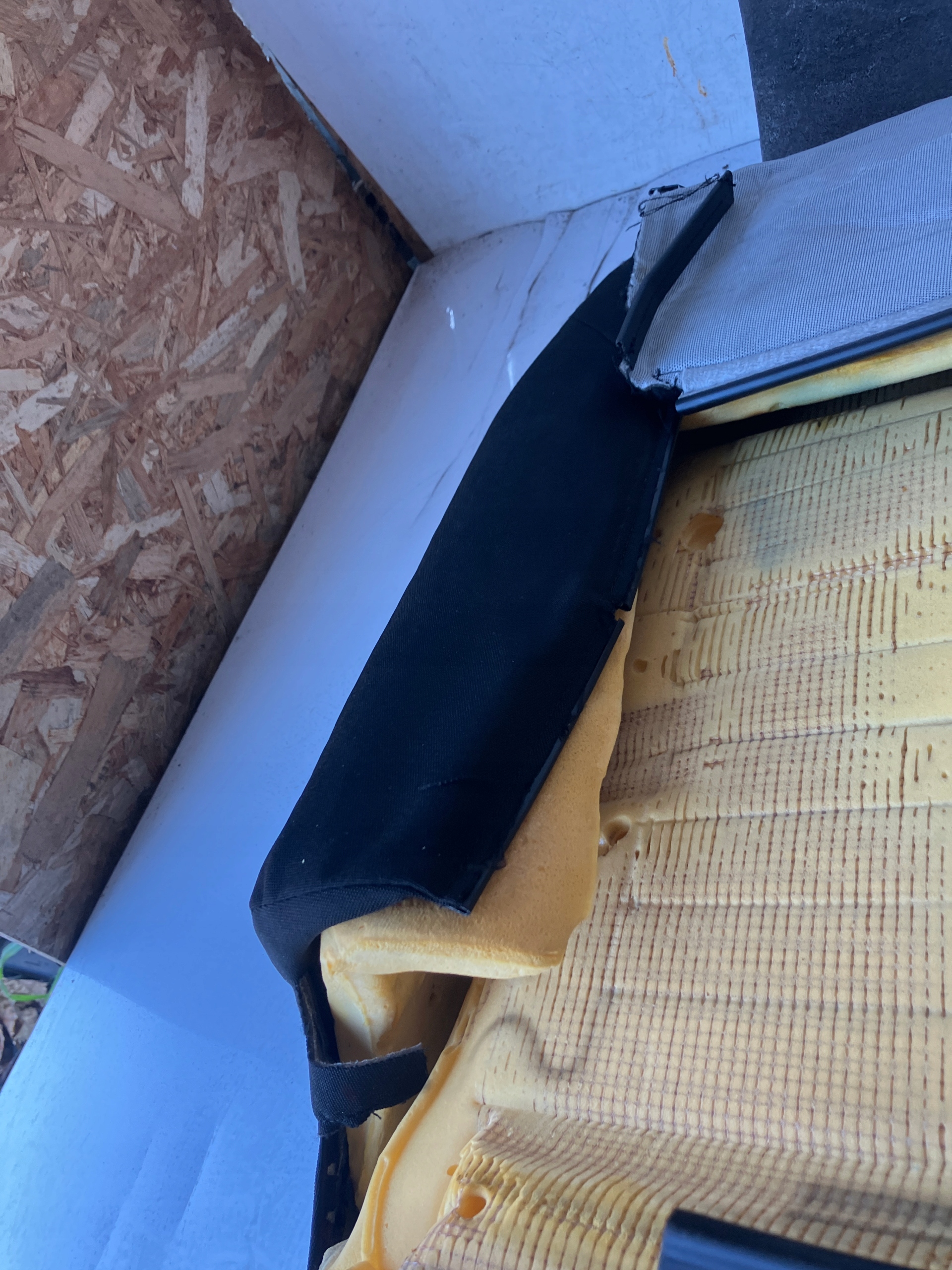 OPARCIE seat right front PEUGEOT 208 LIFT