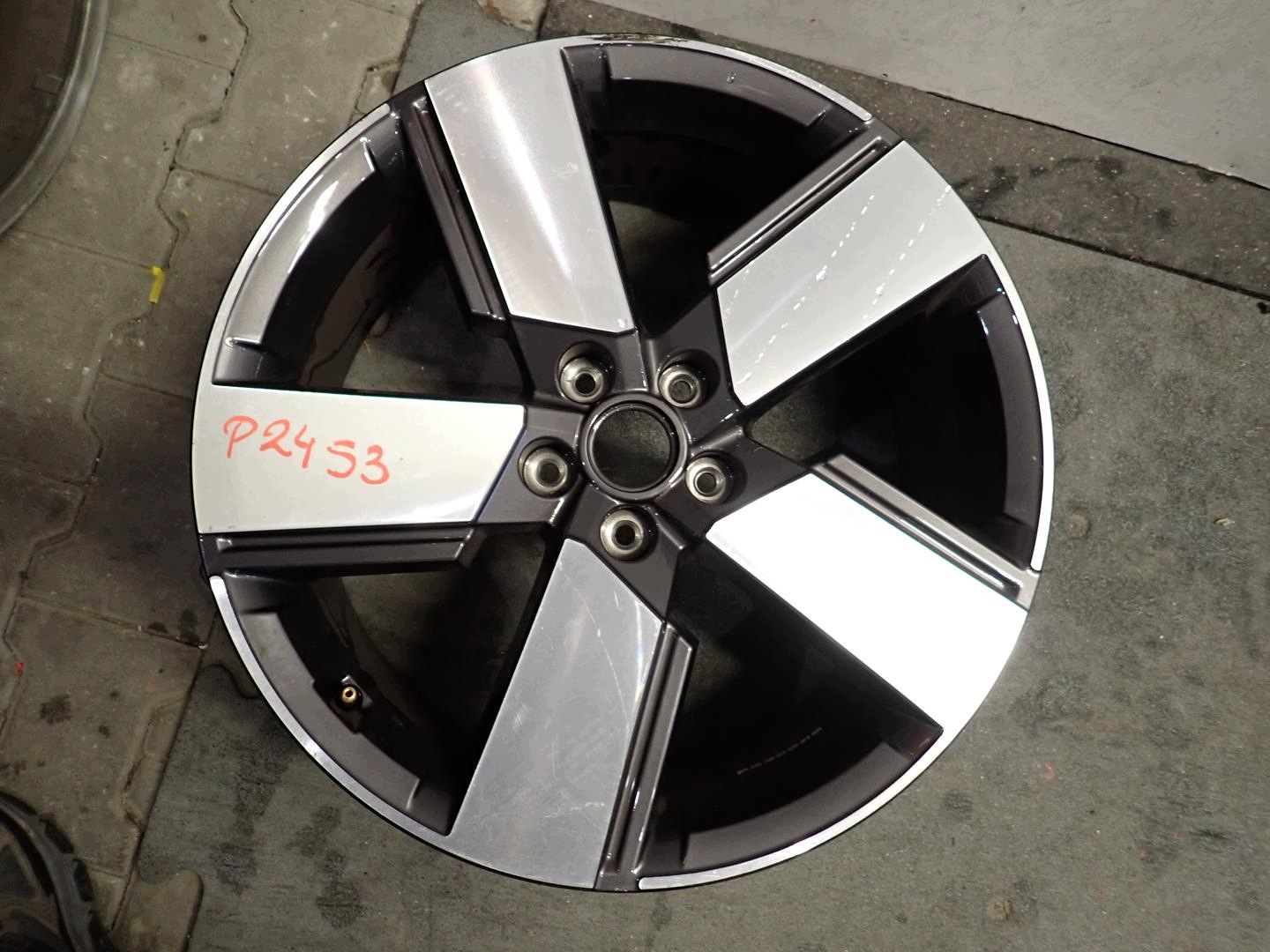 disk disk HYUNDAI 5x114,3 ET54 8,5J 20" 52910-P6230