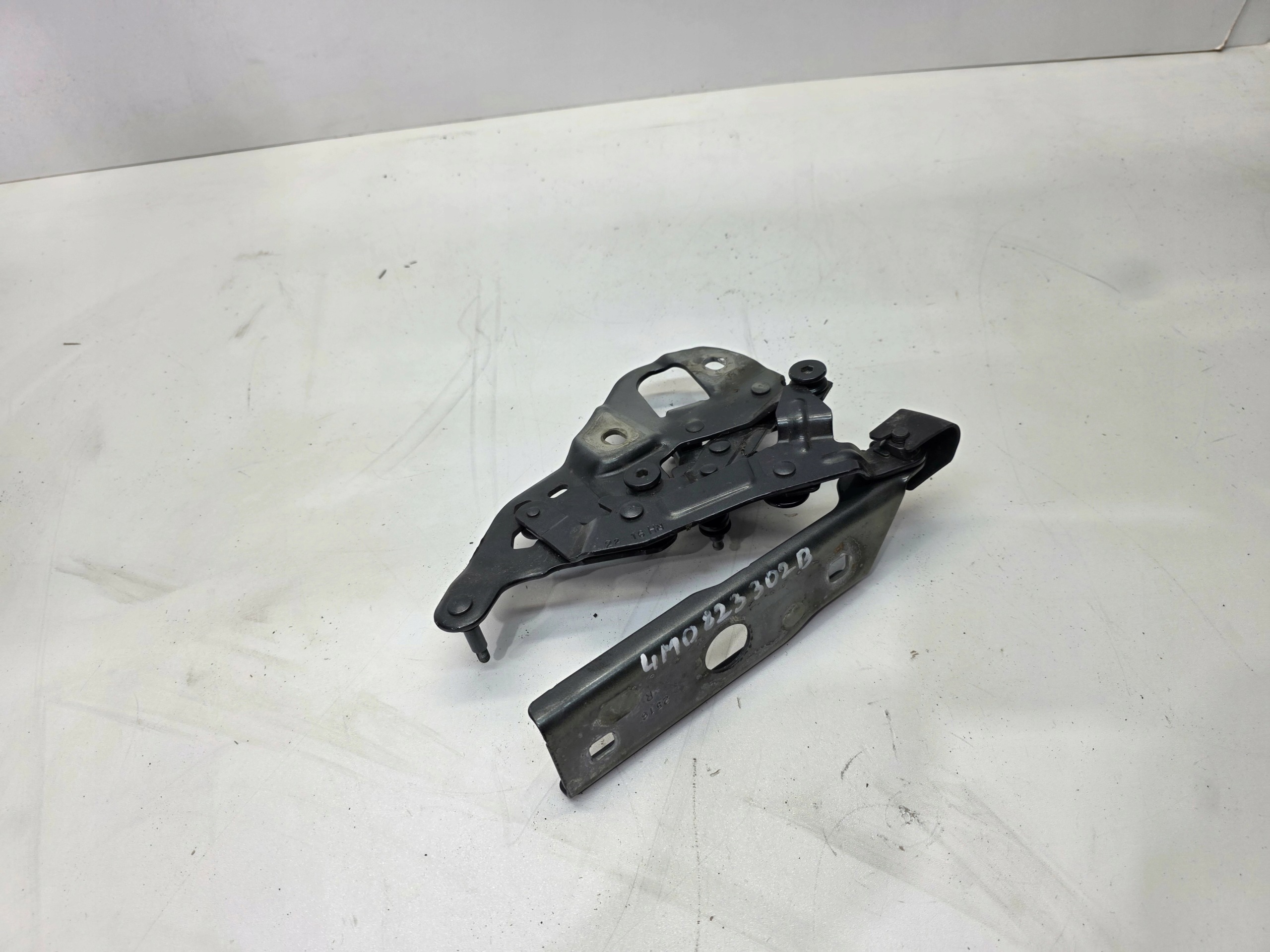 hinge bonnets right AUDI Q7 4M 4M0823302B