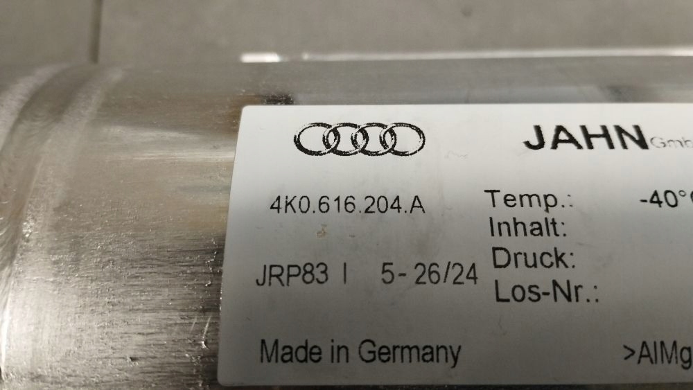 Audi A7 4K tank vacual 4K0616204A