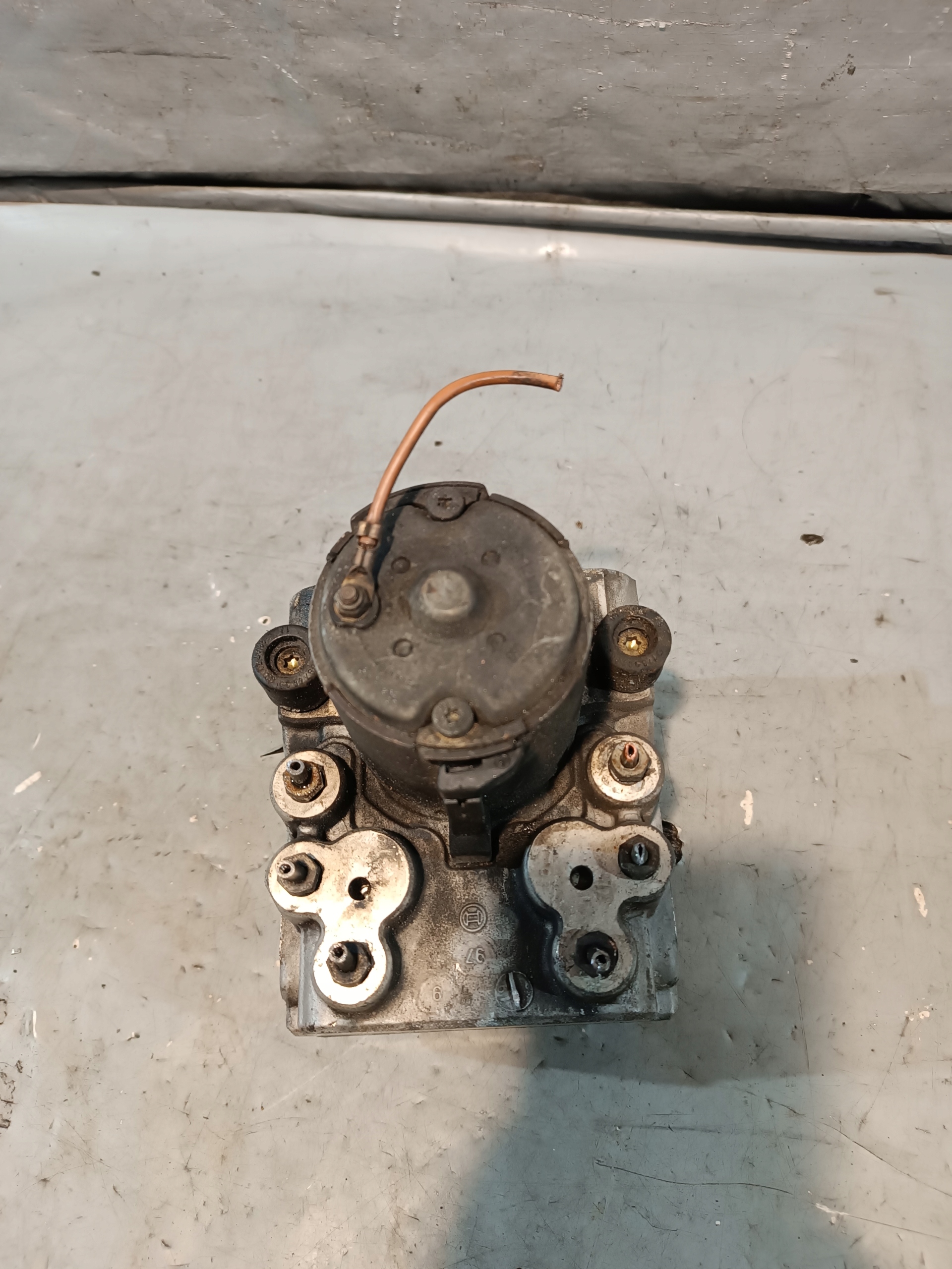 pump ABS brake MERCEDES VITO 108D 1998r