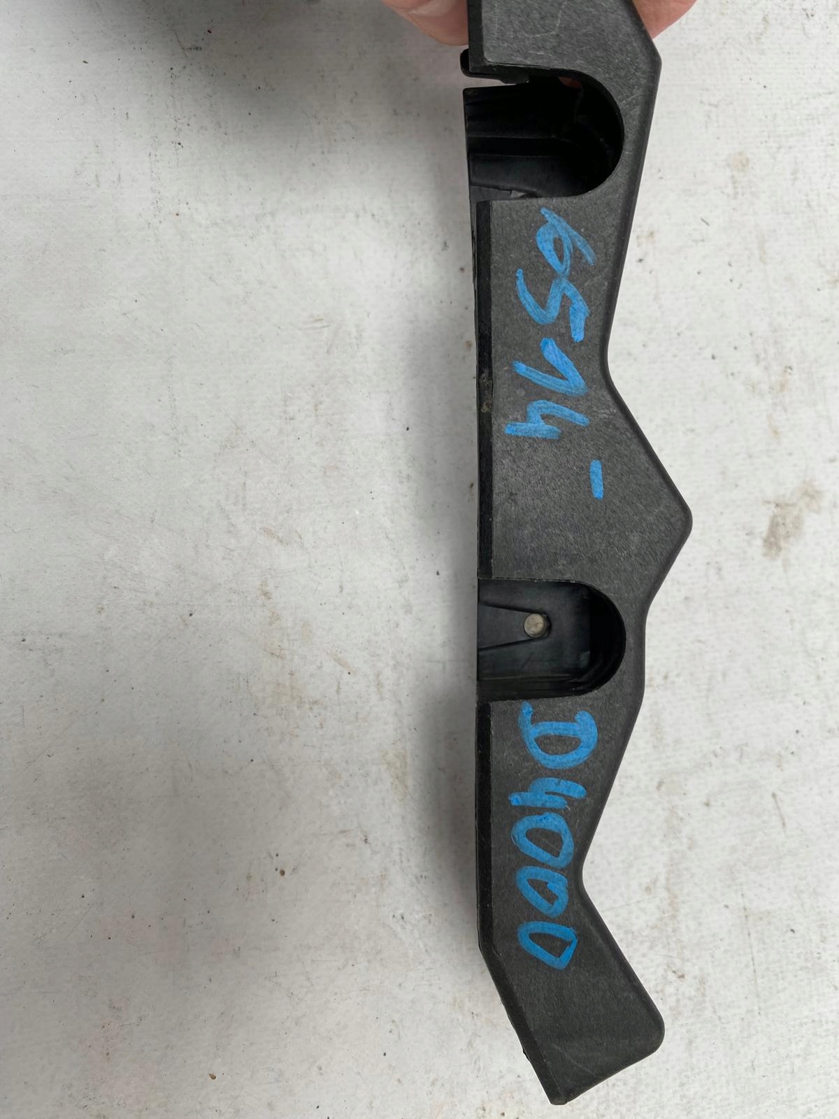 KIA OPTIMA 15- support holder of a bumper front right