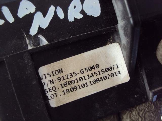 SKRZYNKA BEZPIECZNIKÓW KIA NIRO I 1.6 B 2016-2021 Typ samochodu 4x4/SUV Samochody osobowe