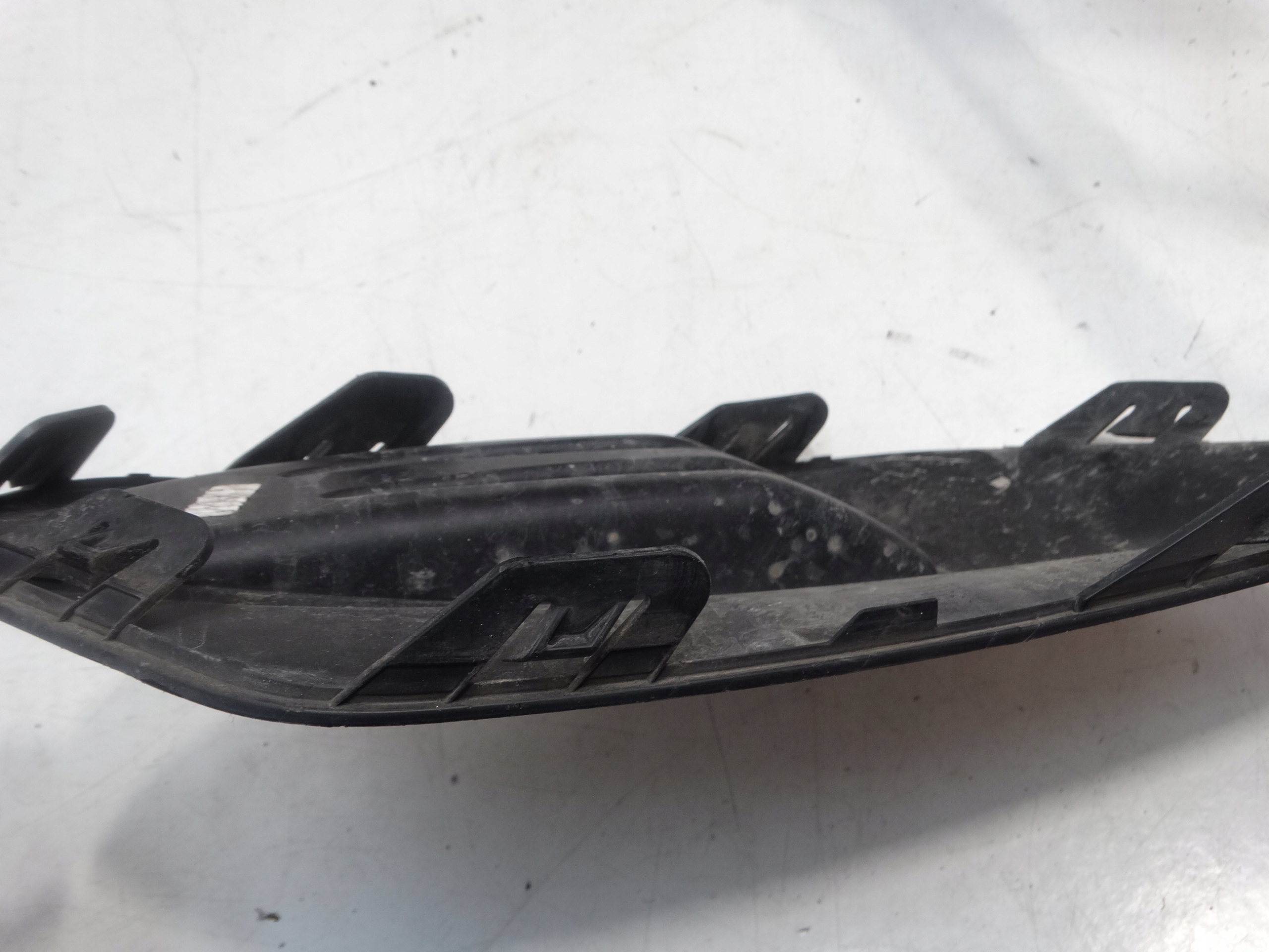grid fog lights of a bumper right front OPEL COMBO E 9816777880