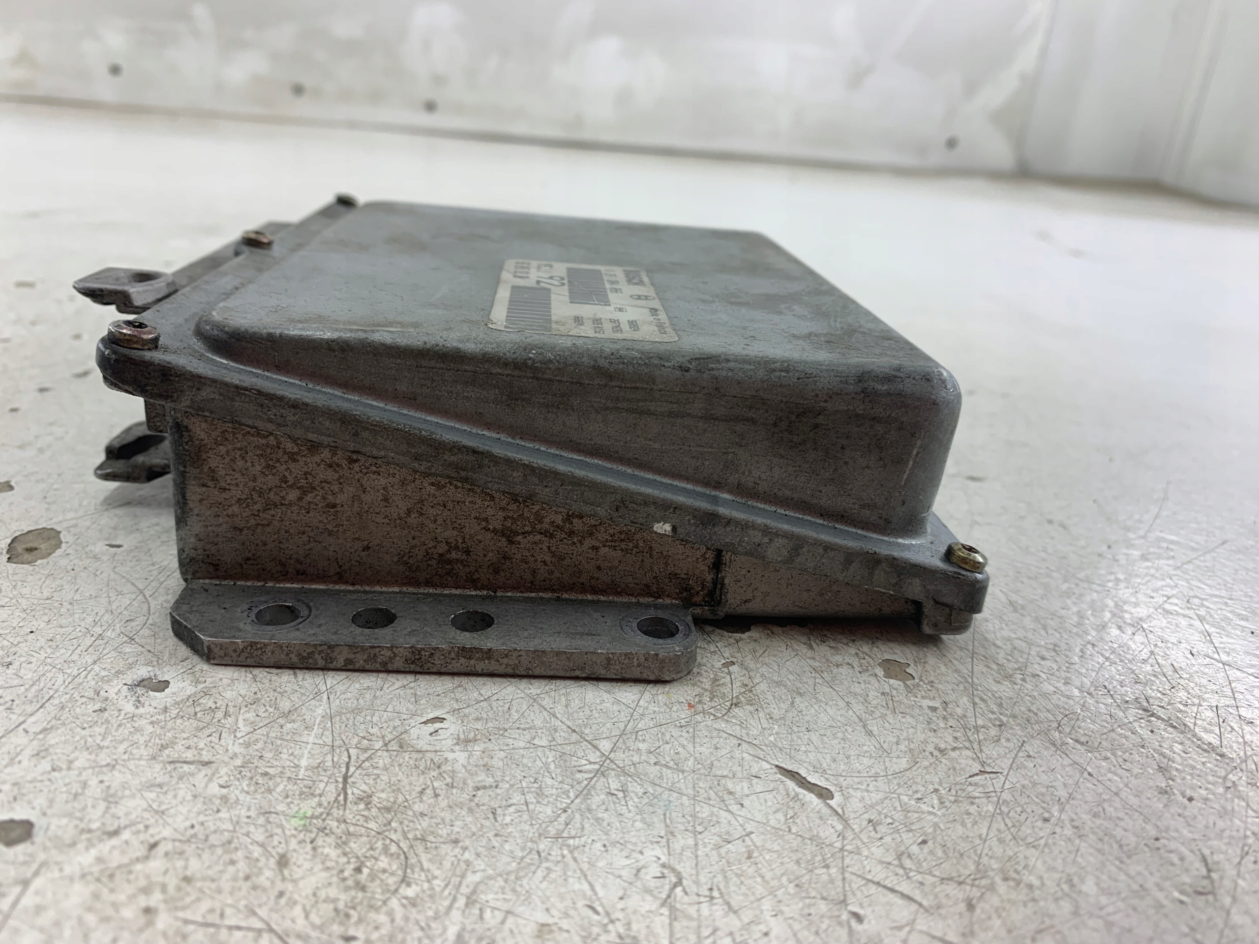 PEUGEOT 406 2.0 control unit of the engine 9624518180