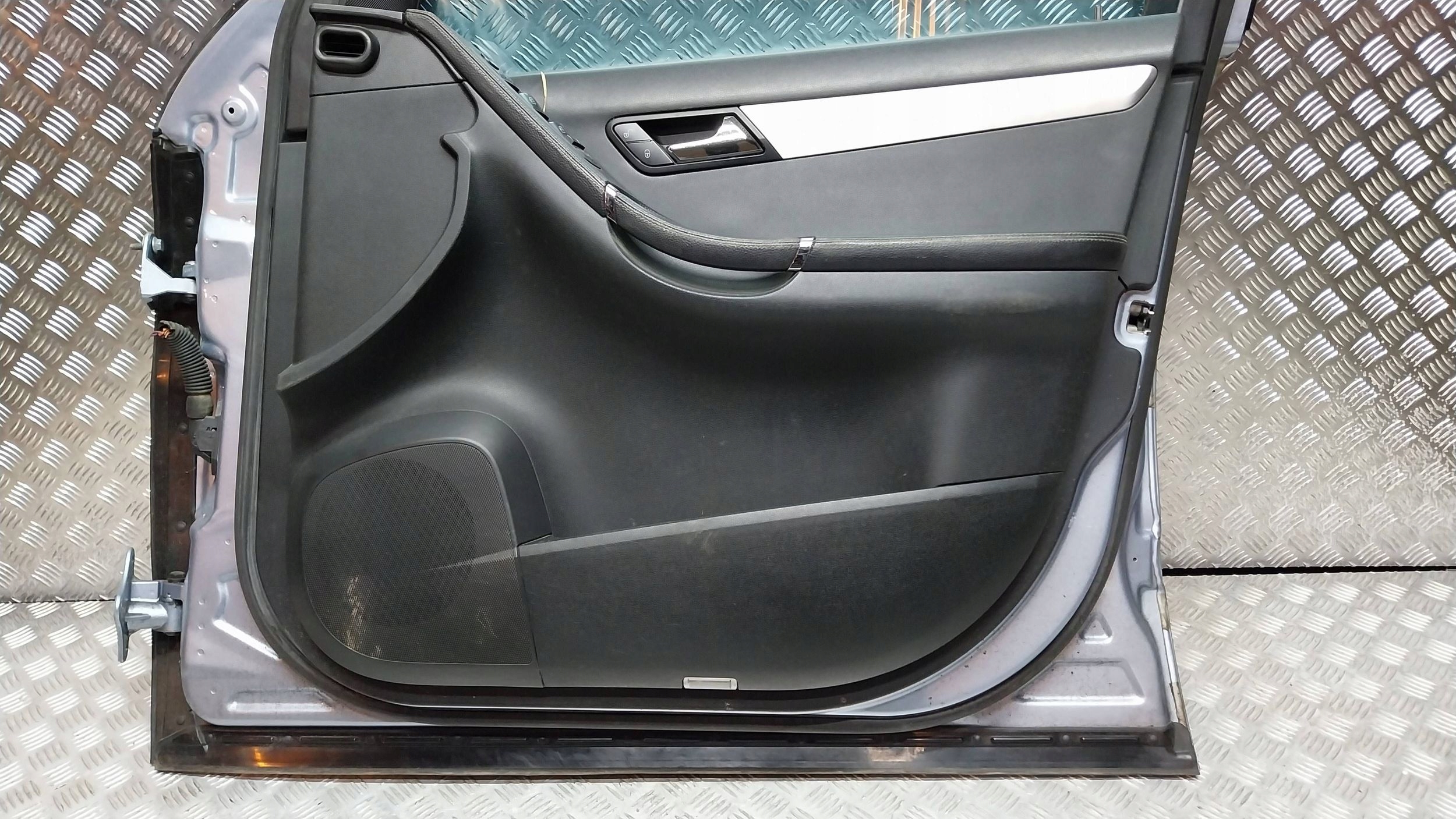 door front right MERCEDES R-KLASA W251 05