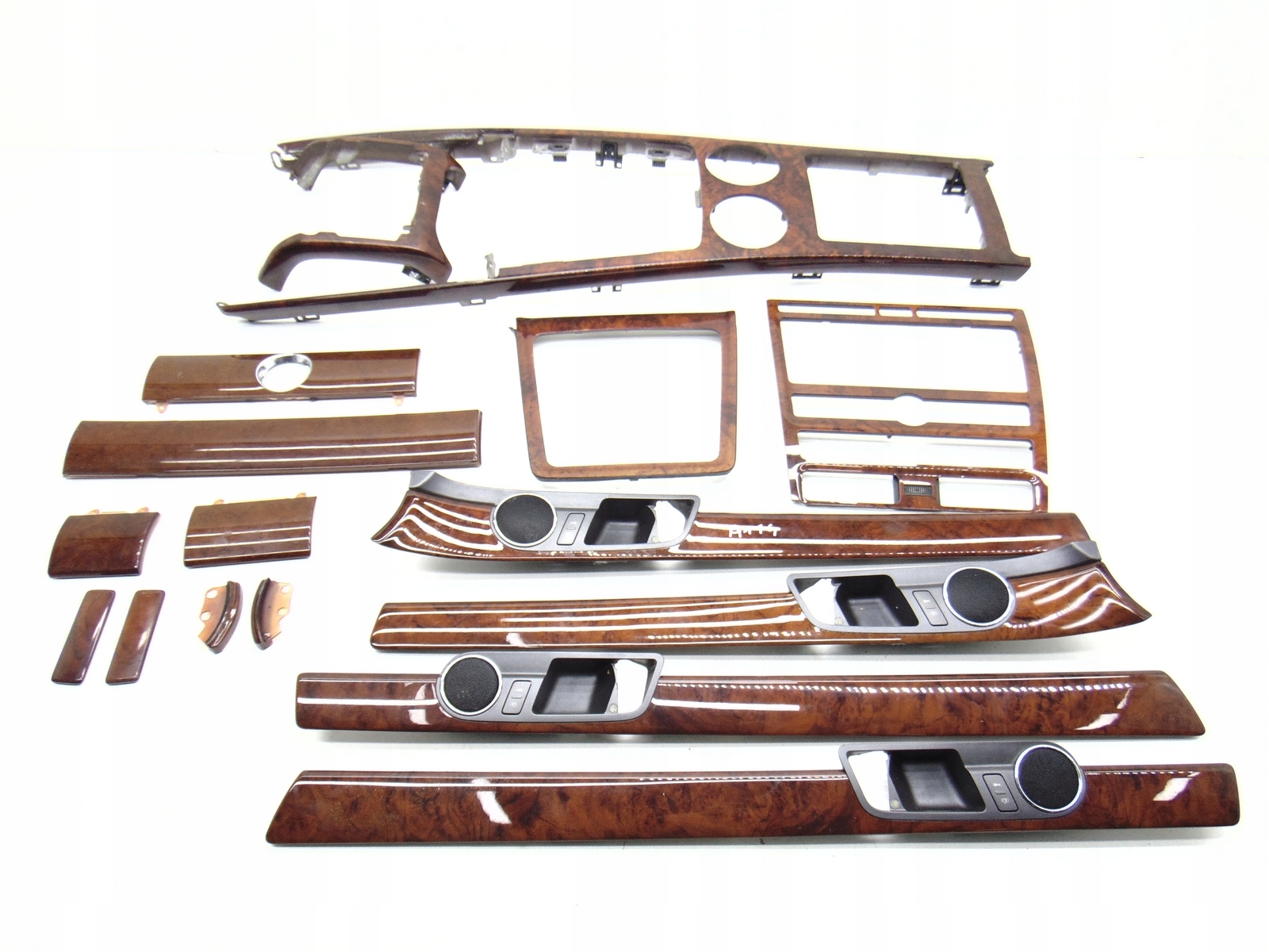 12701190079 - ДЕКОР ПЛІНТУСИ ДЕРЕВО КОМПЛЕКТ VW PHAETON ЄВРОПА