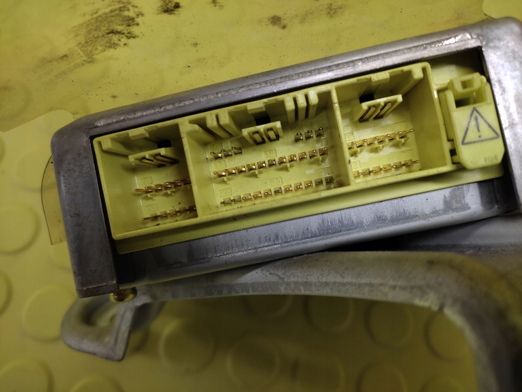 TOYOTA CELICA VII SENSOR AIR BAG 8917020150