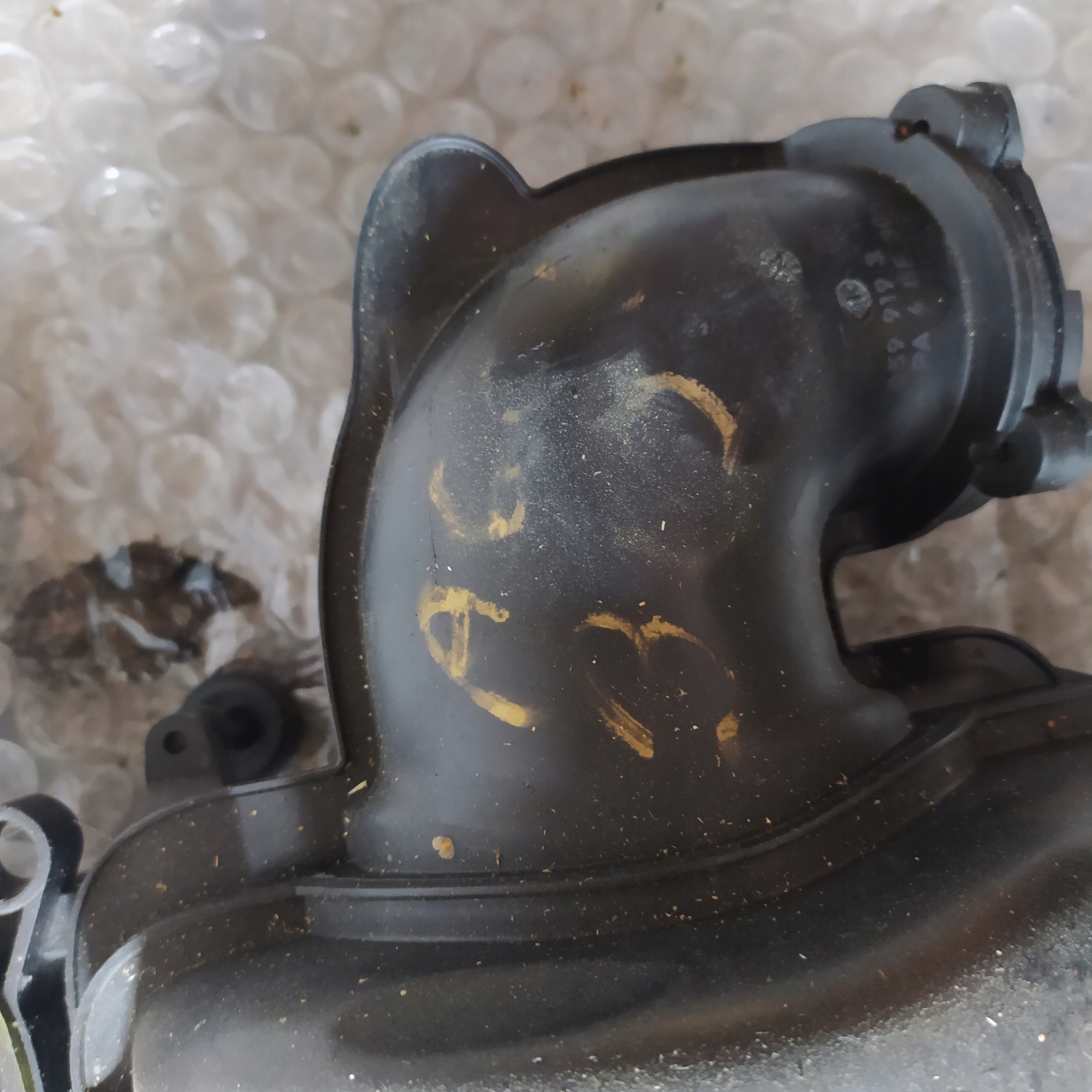 intake manifold AUDI A4 B7 3.2 FSI 06E133210F
