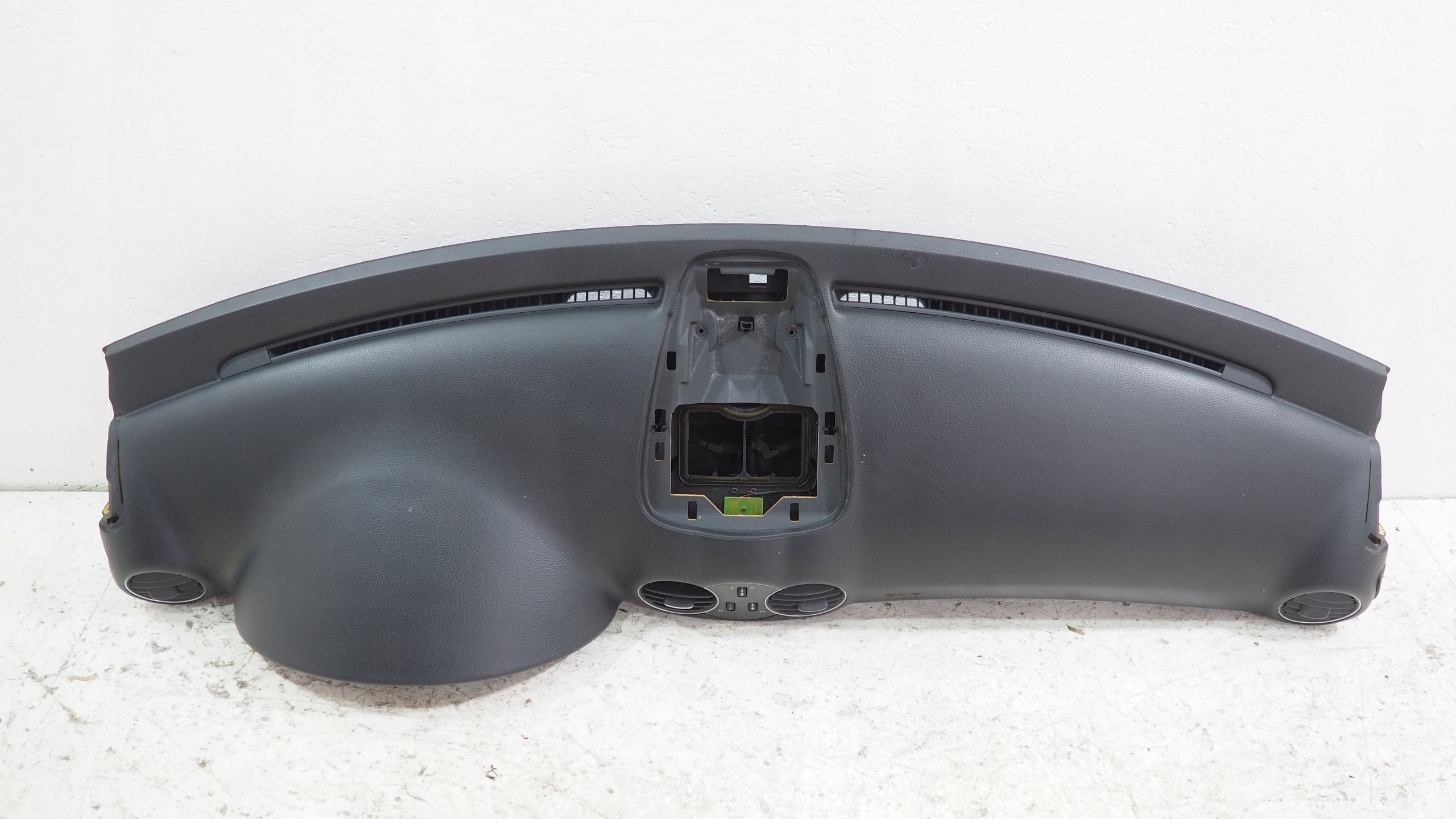 Mercedes CLK W209 C209 console dashboard instrument panel original A2096800287
