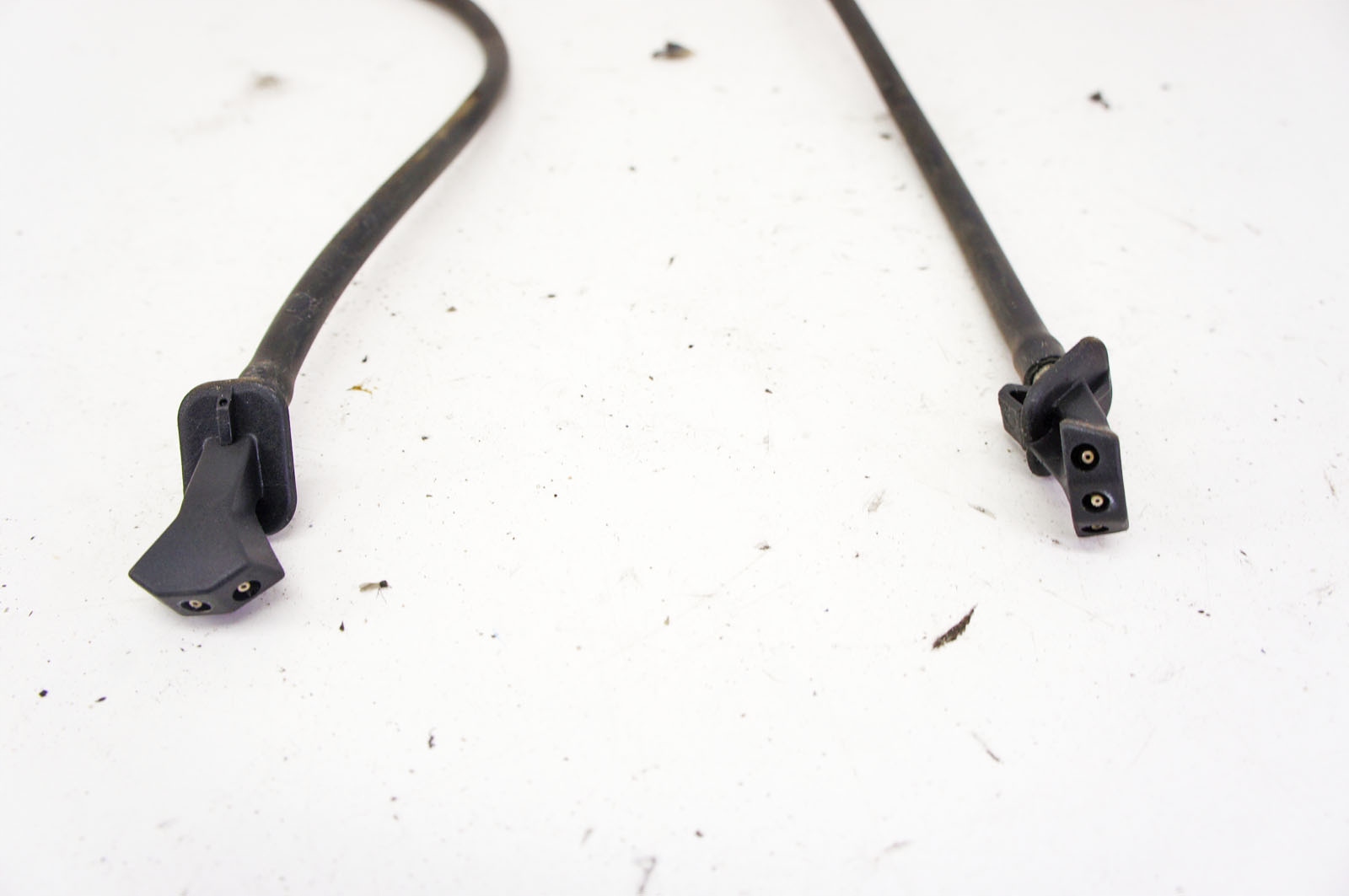 OA275 Dacia Sandero III Dysze Spryskiwaczy Przód Producent części Dacia OE