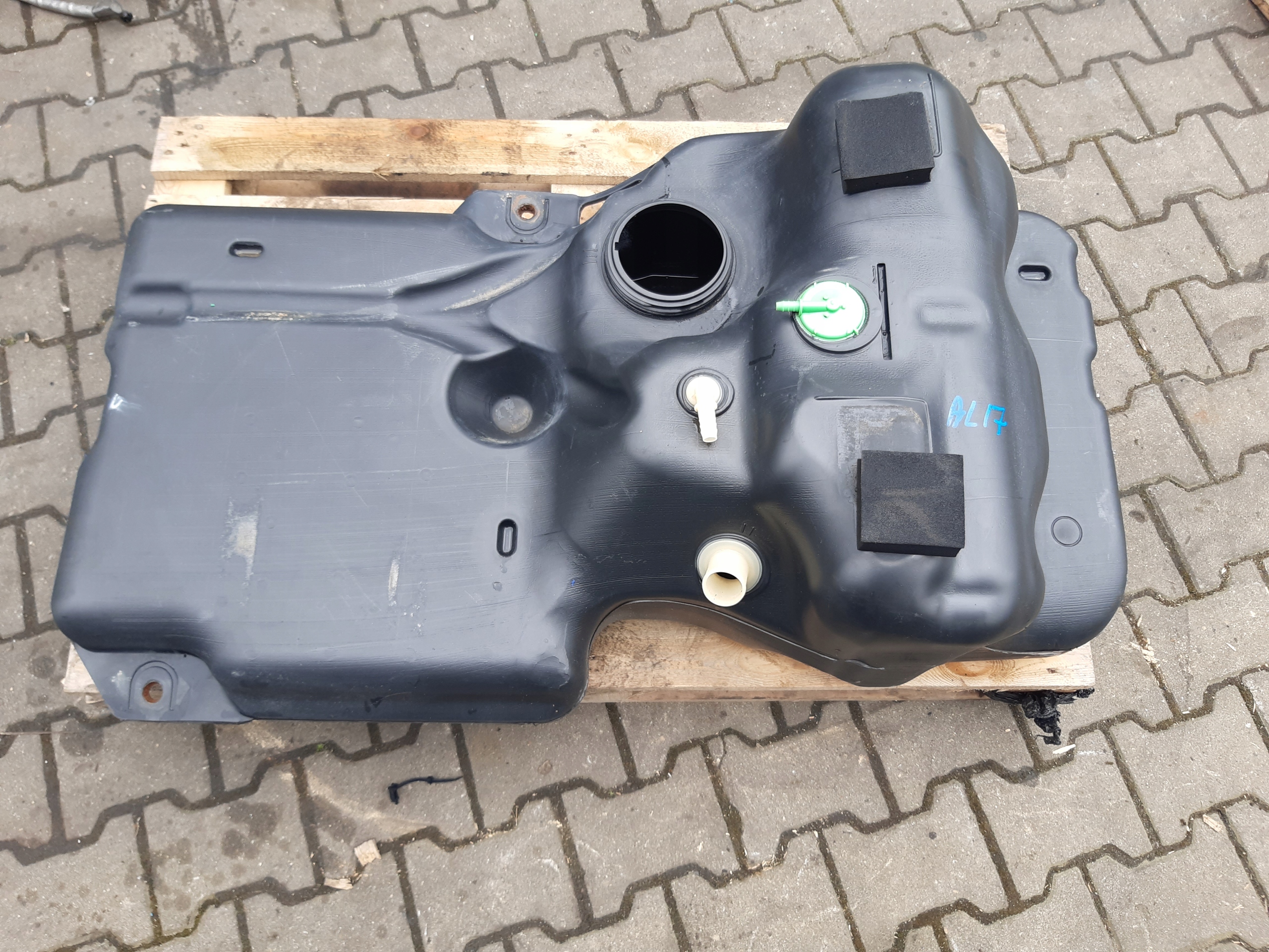 ZBIORNIK BAK PALIWA MASTER MOVANO INTERSTAR 2003-