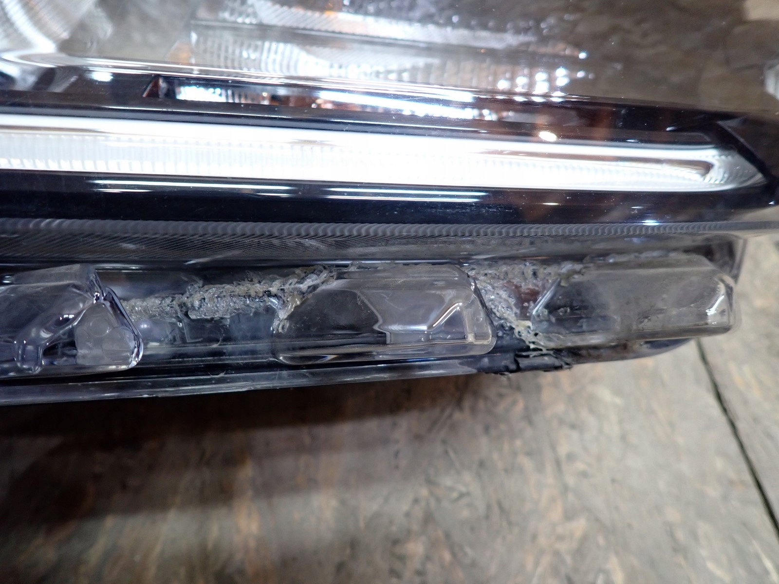 light right REFLEKTOR right LED DACIA DUSTER 2 II HM 2017-2021R 260101133R
