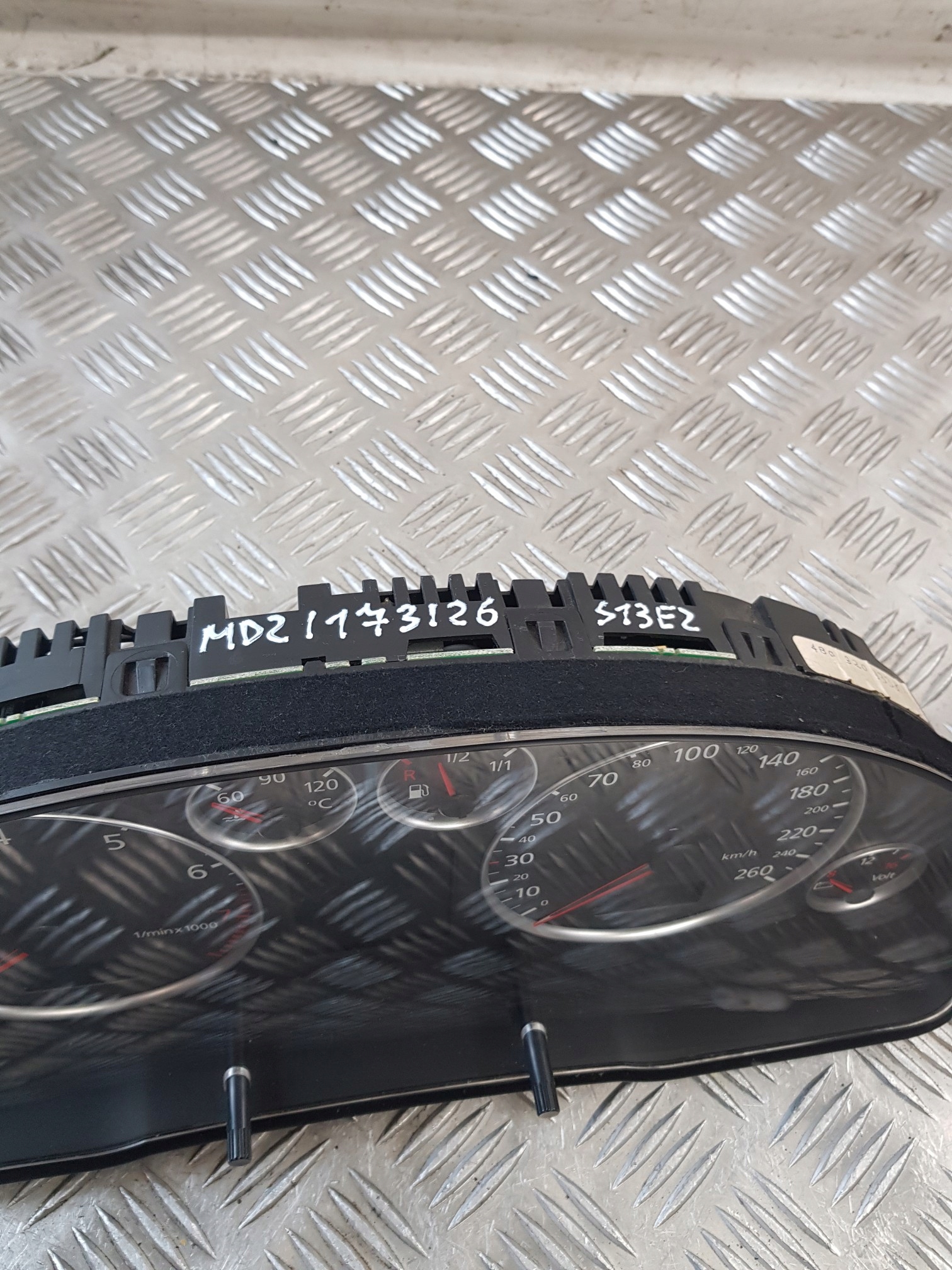 dials 4B0920933J AUDI A6 C5 3.0B 02R- EUROPA