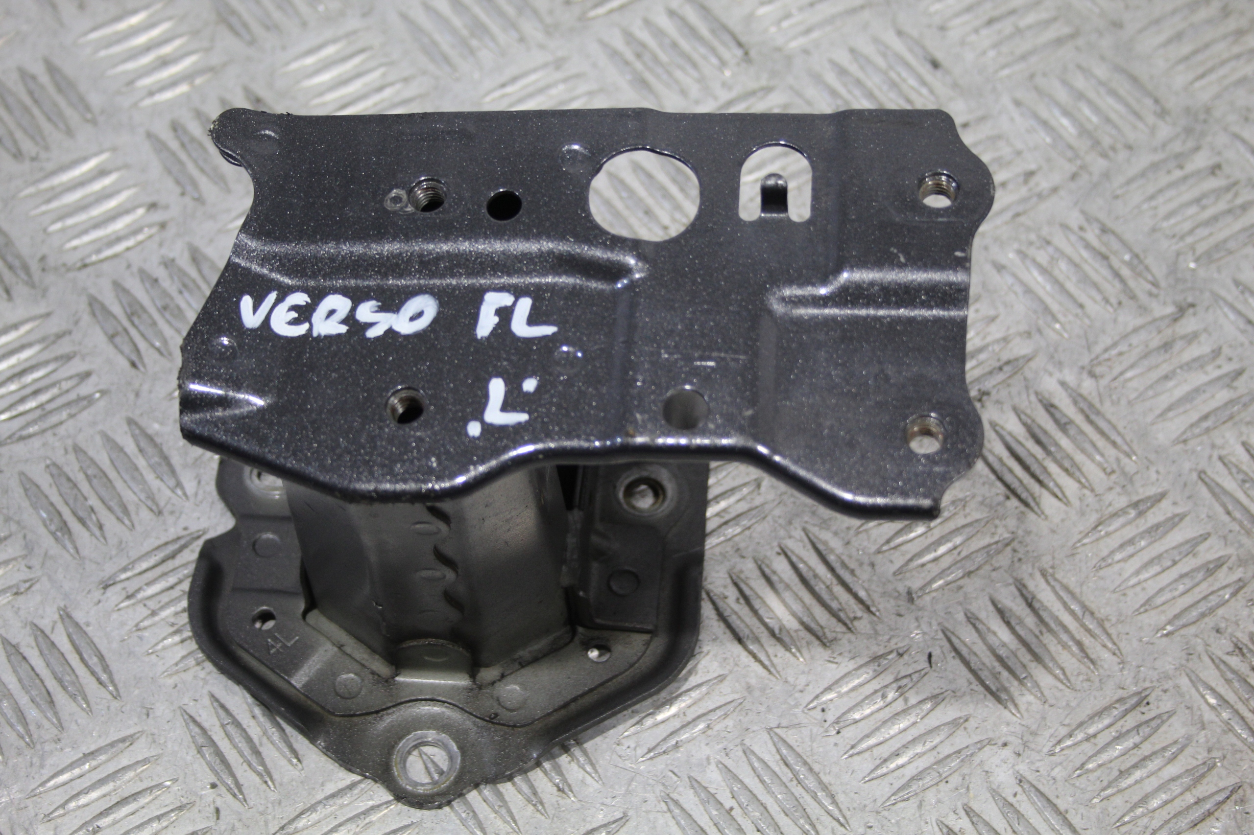 beam tip left TOYOTA VERSO LIFT