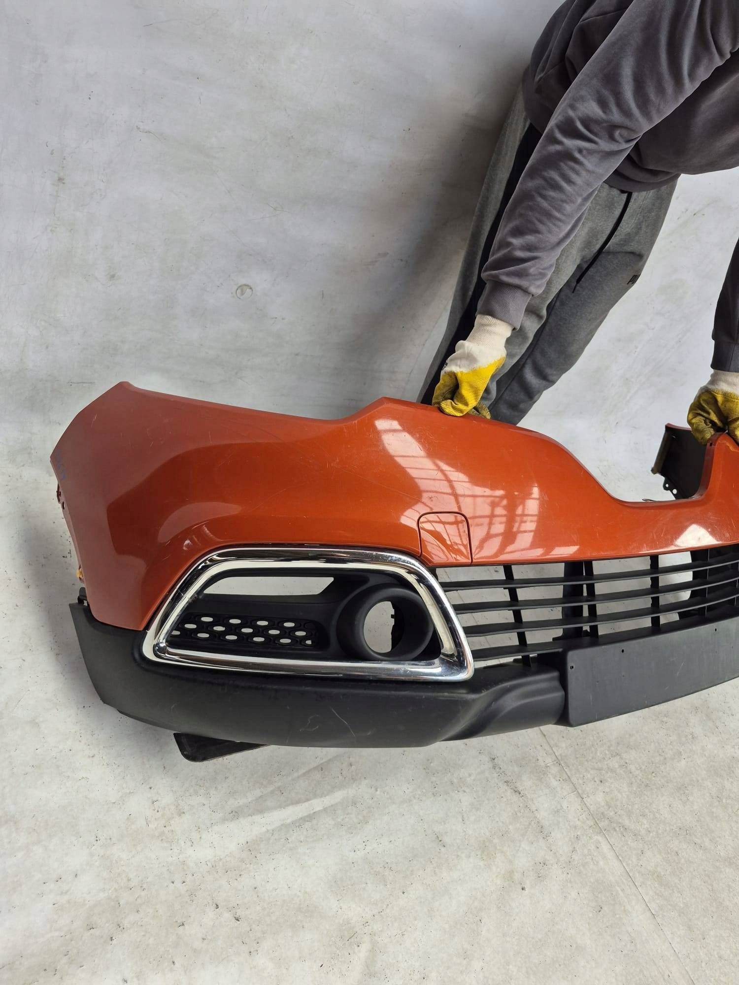 RENAULT CAPTUR I 13- lökhárító eleje elsö rács fedél 620221421R
