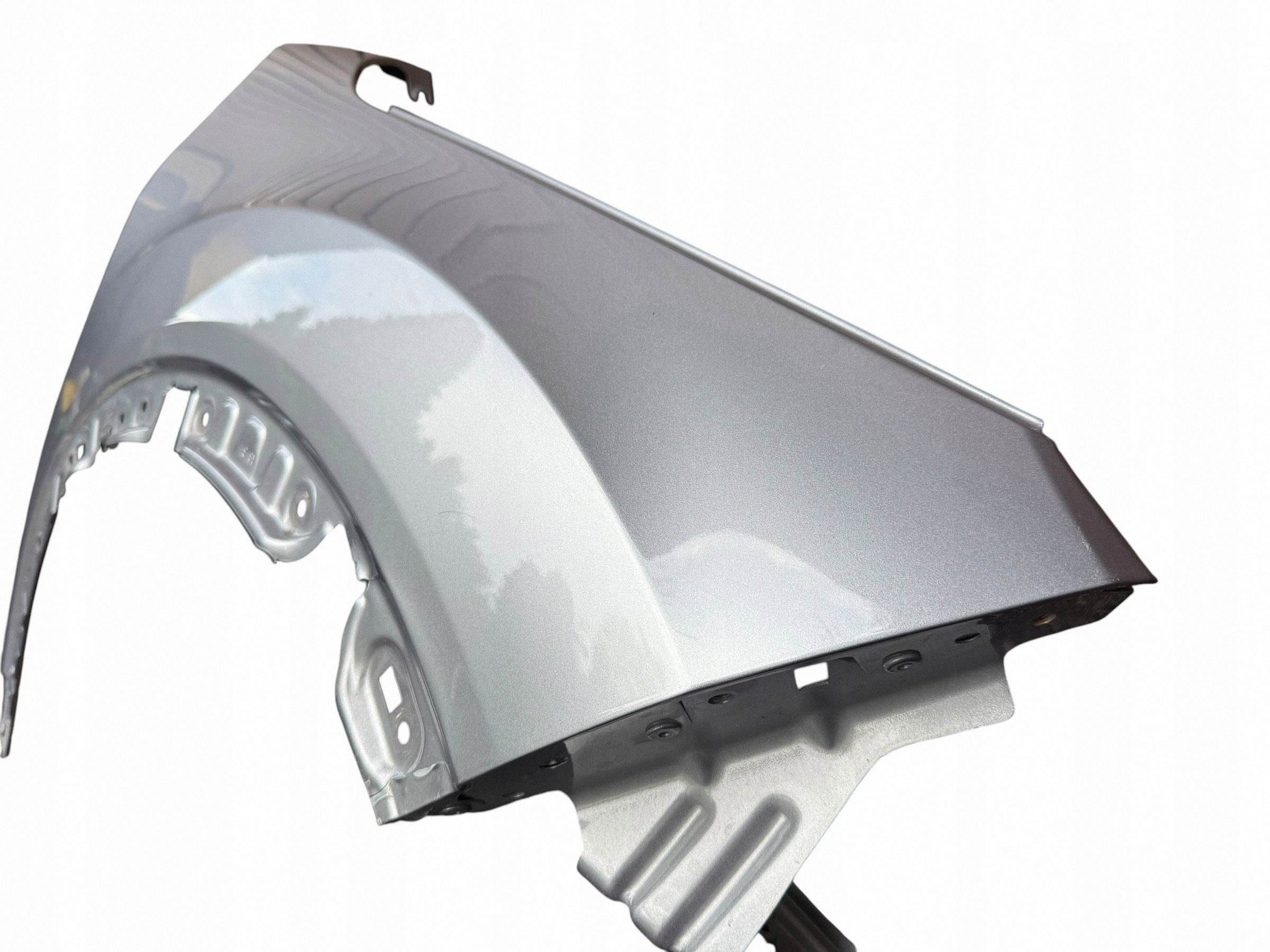 fender right front front Citroen C4 X III KCAC