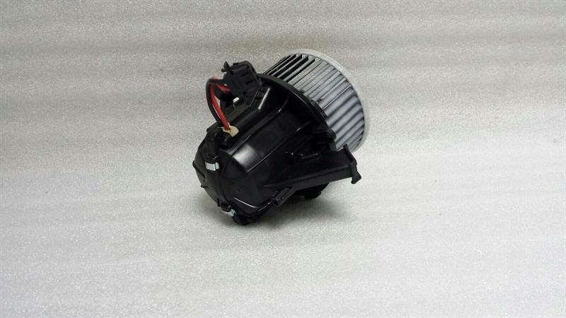 Audi A6 4F C6 4F0820021A Fan