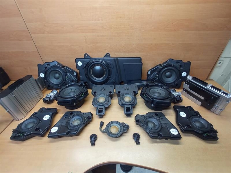 NAGŁOŚNIENIE BANG & OLUFSEN AUDI A8 S8 D4 KPL