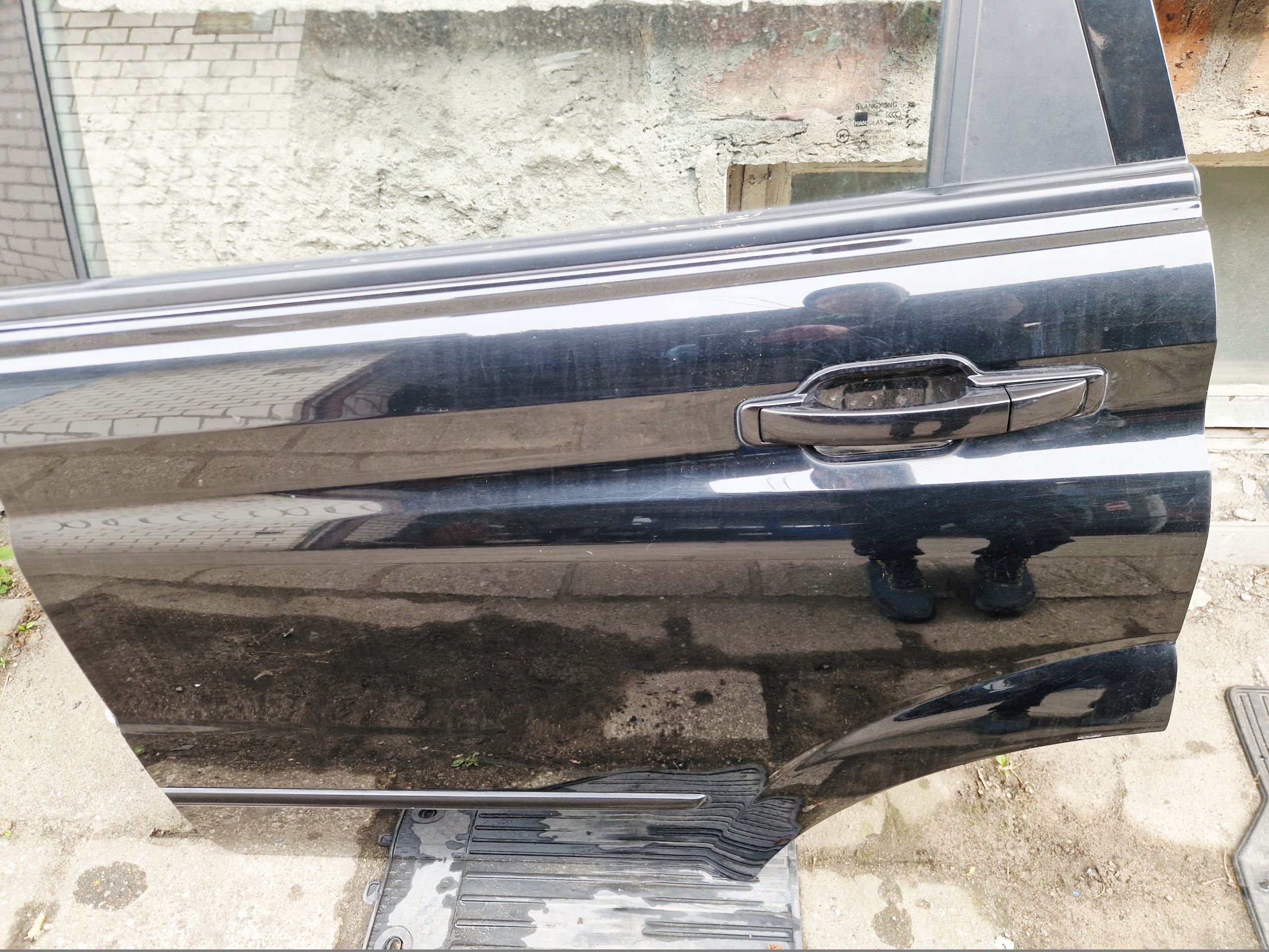 SSANGYONG ACTYON door left rear part rear. black, colour LAK complete