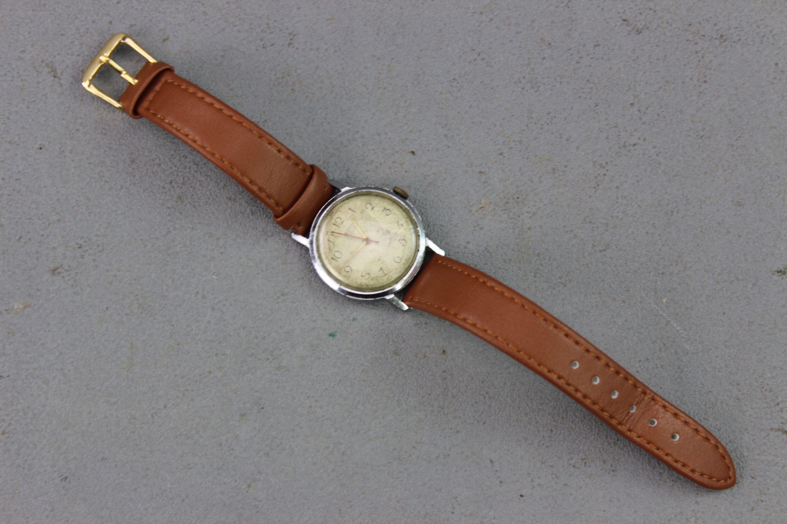 Polski zegarek na rękę 4