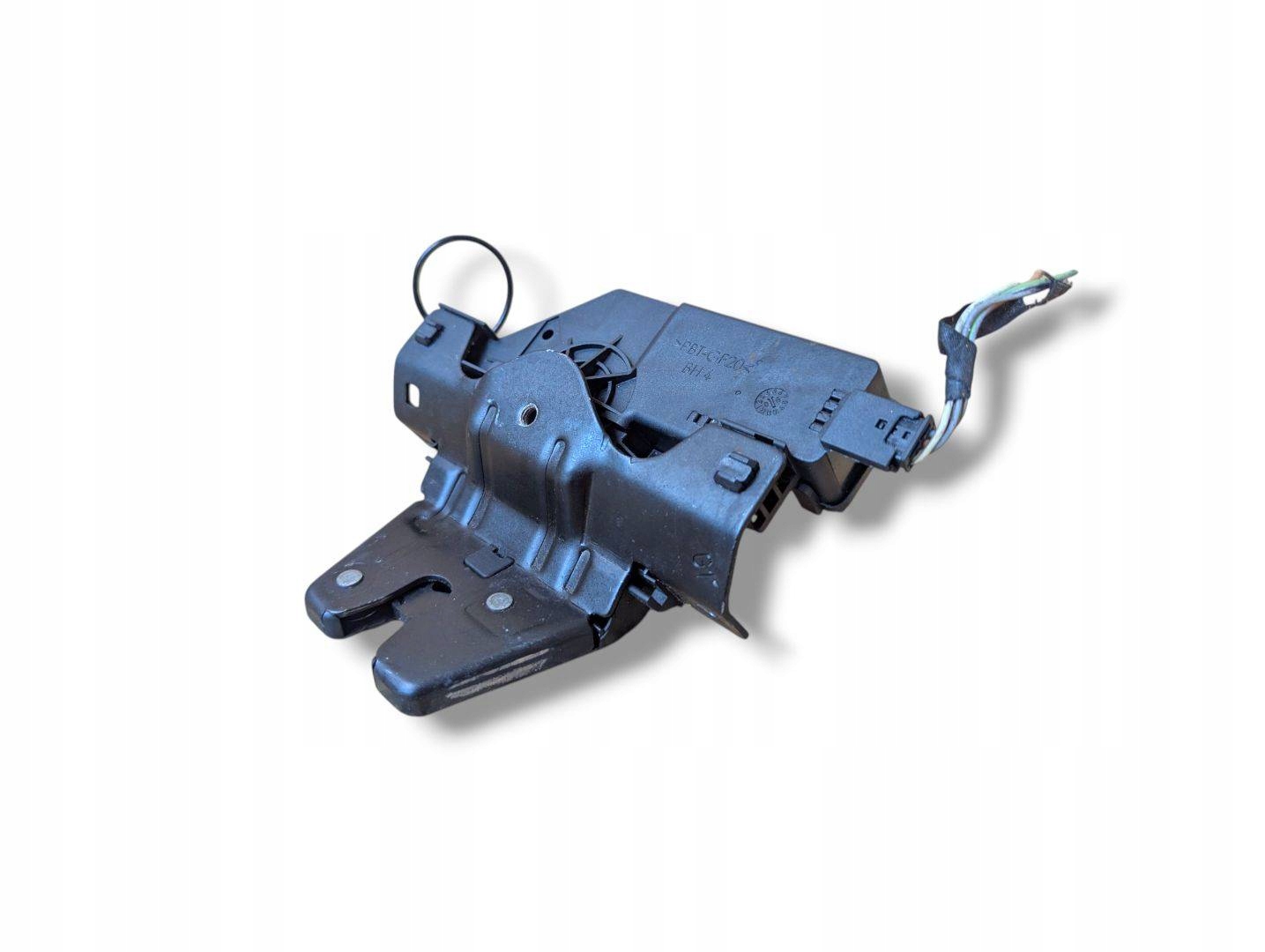 lock bonnet boot BMW 1 E87 2006 8196401