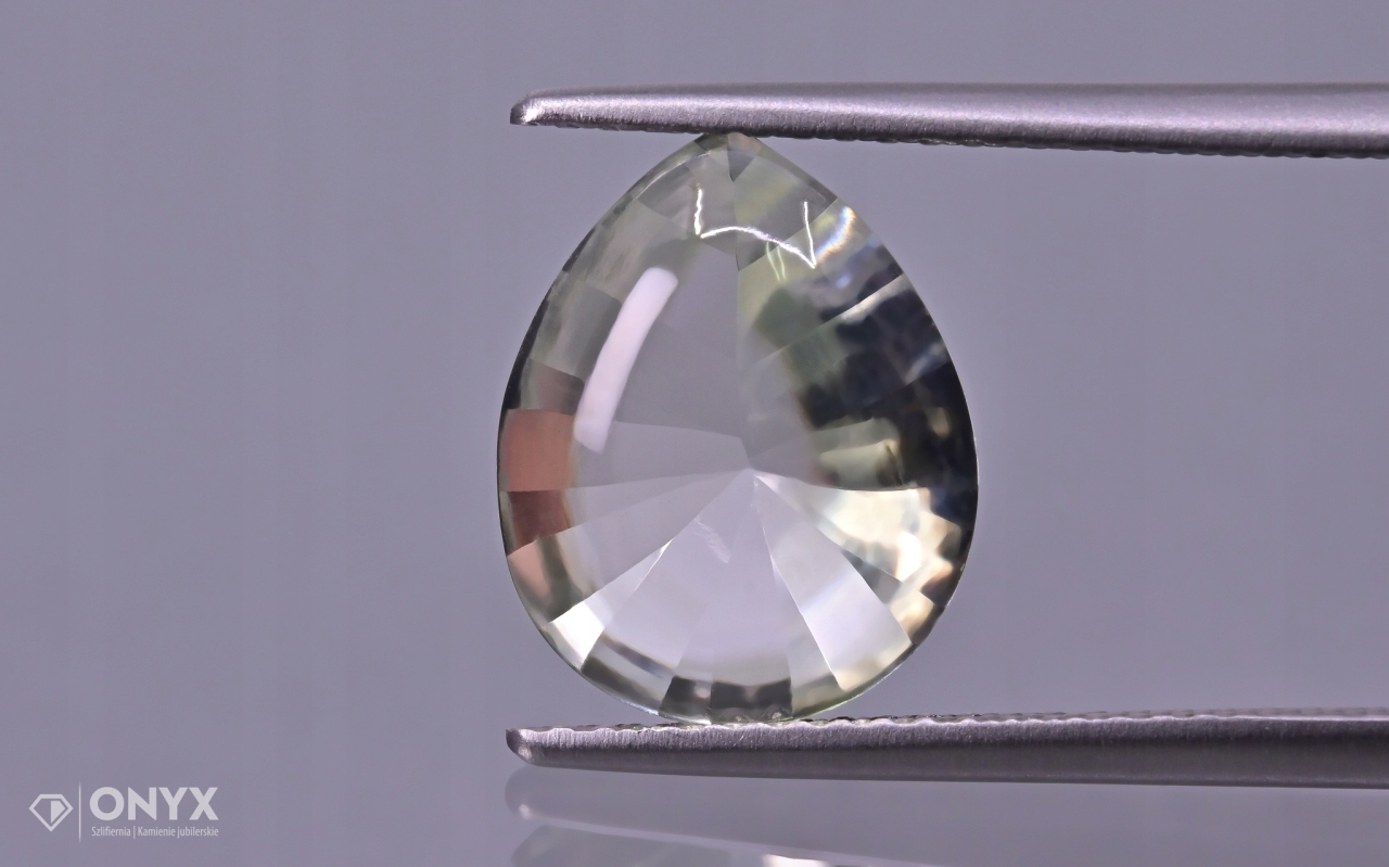 Prasiolit fasetovaná slza 12x9,5 mm