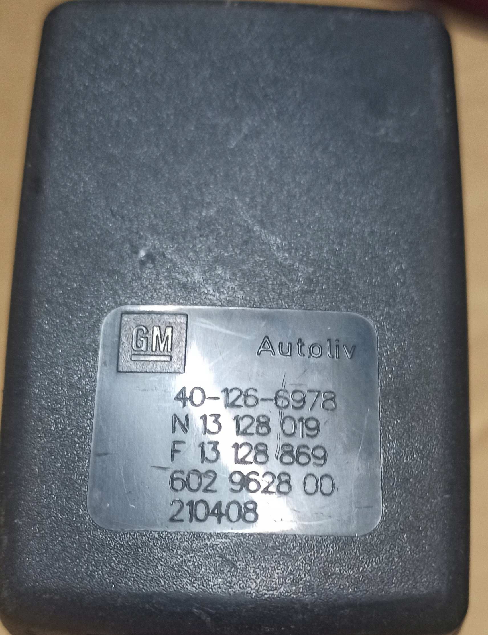 ZAPINKA PASOW rechts heck 40 126 6978 OPEL
