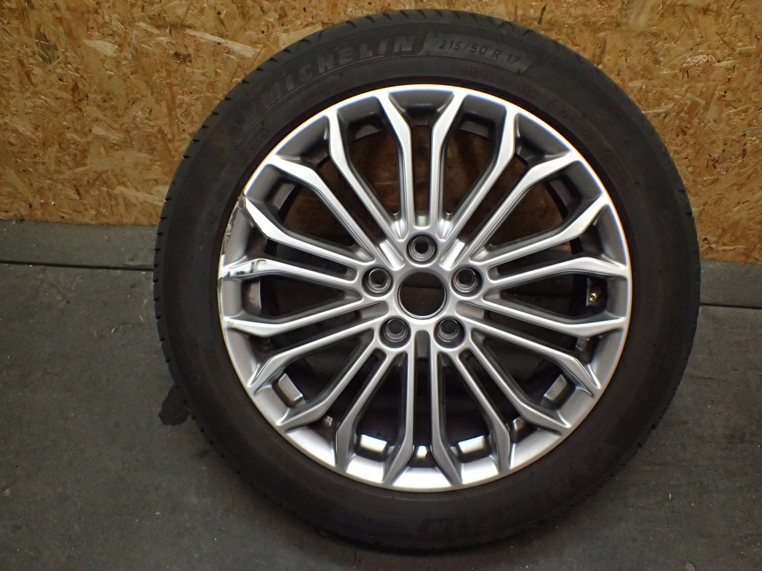 disk hliníkový FORD 17" 7J 5X108 ET50