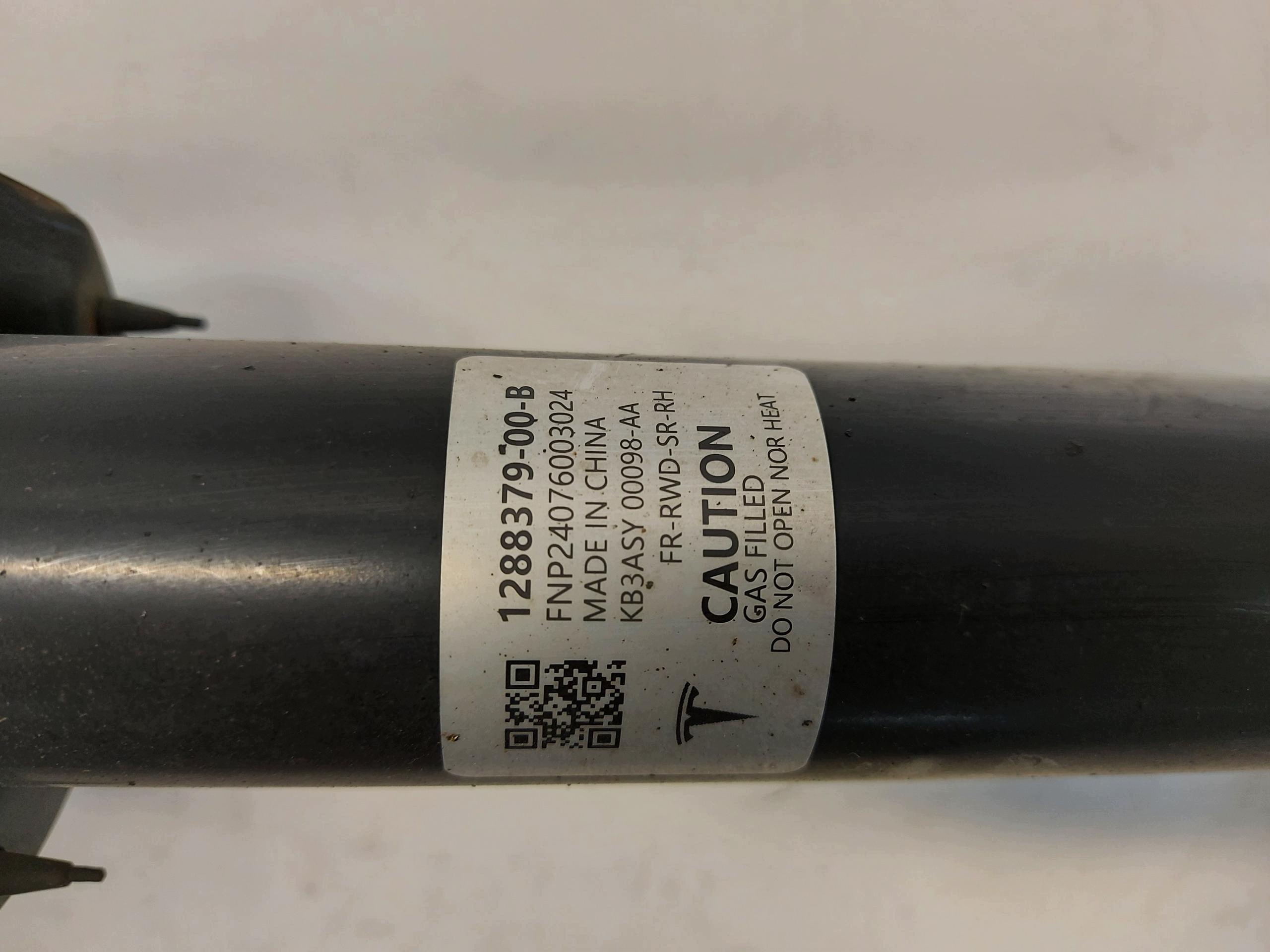 TESLA MODEL Y 2024r shock absorber right front 1288379-00-B