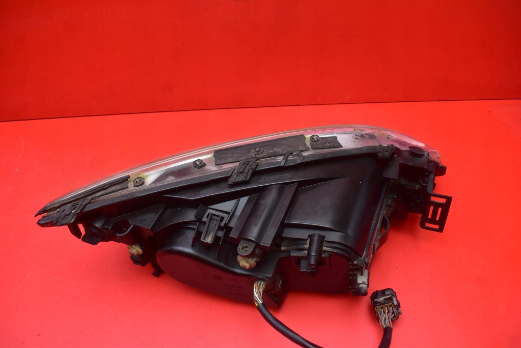 REFLEKTOR left light front XENON EU 1S71-13006-CK FORD MONDEO MK3 00-03
