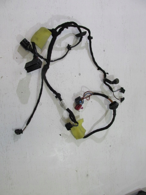 УСТАНОВКА ЛЕВОЙ ЗАДНЕЙ ДВЕРИ SKODA SUPERB И 01-08